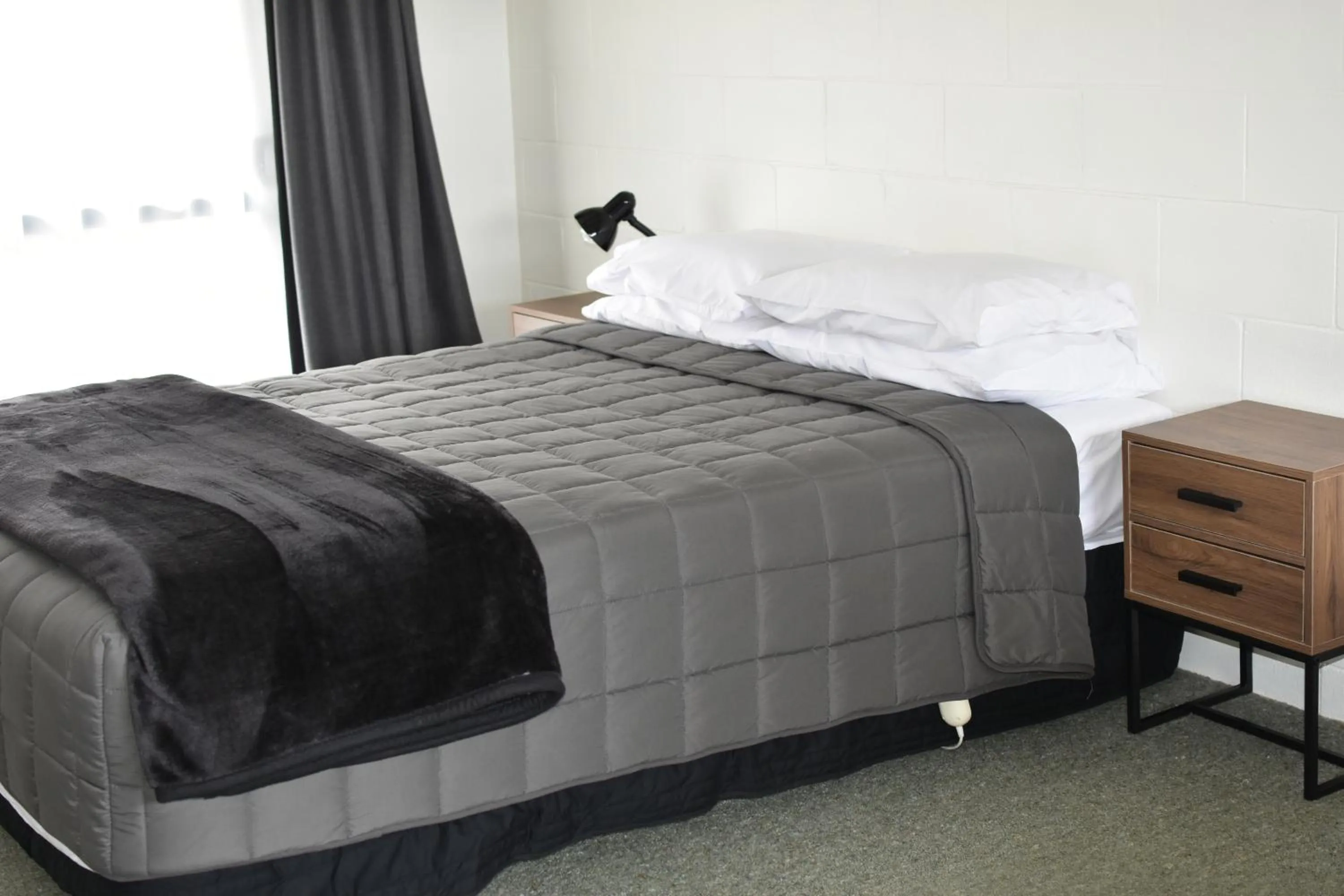 Bed in Mountain Heights Lodge