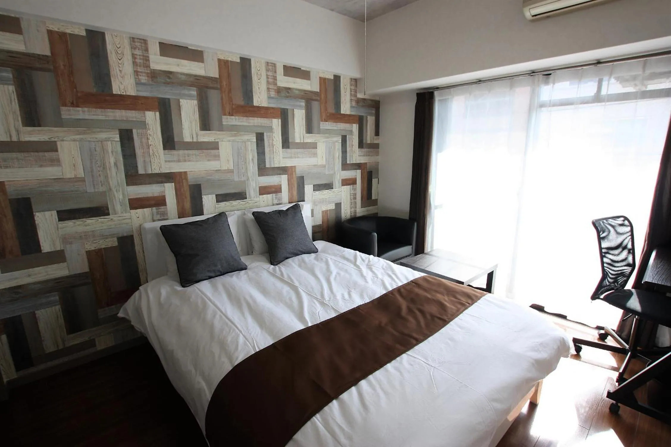 Bed in Forest Inn Fukuoka -previously Pure Tenjin-