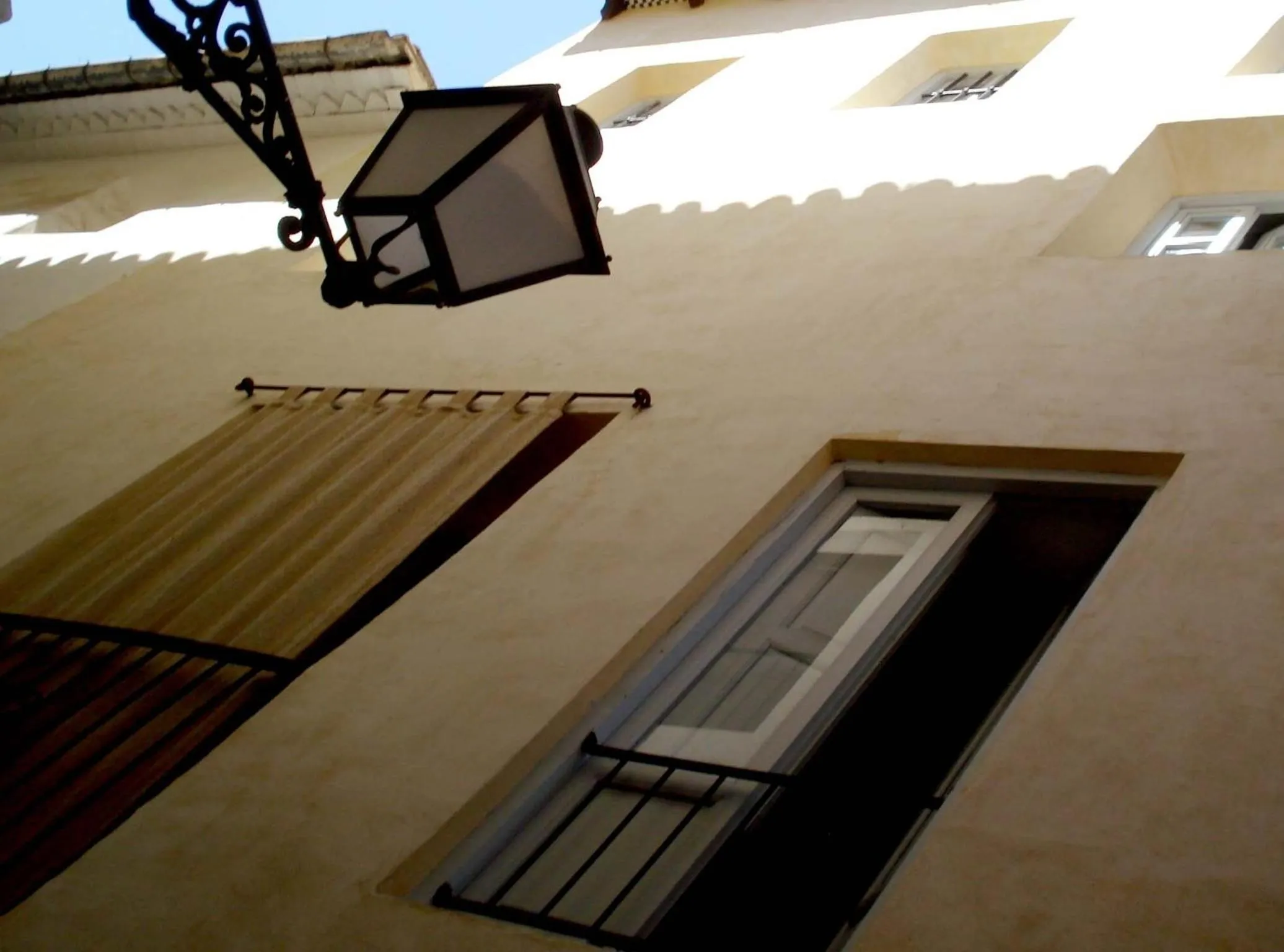 Facade/entrance in Casa Aldomar