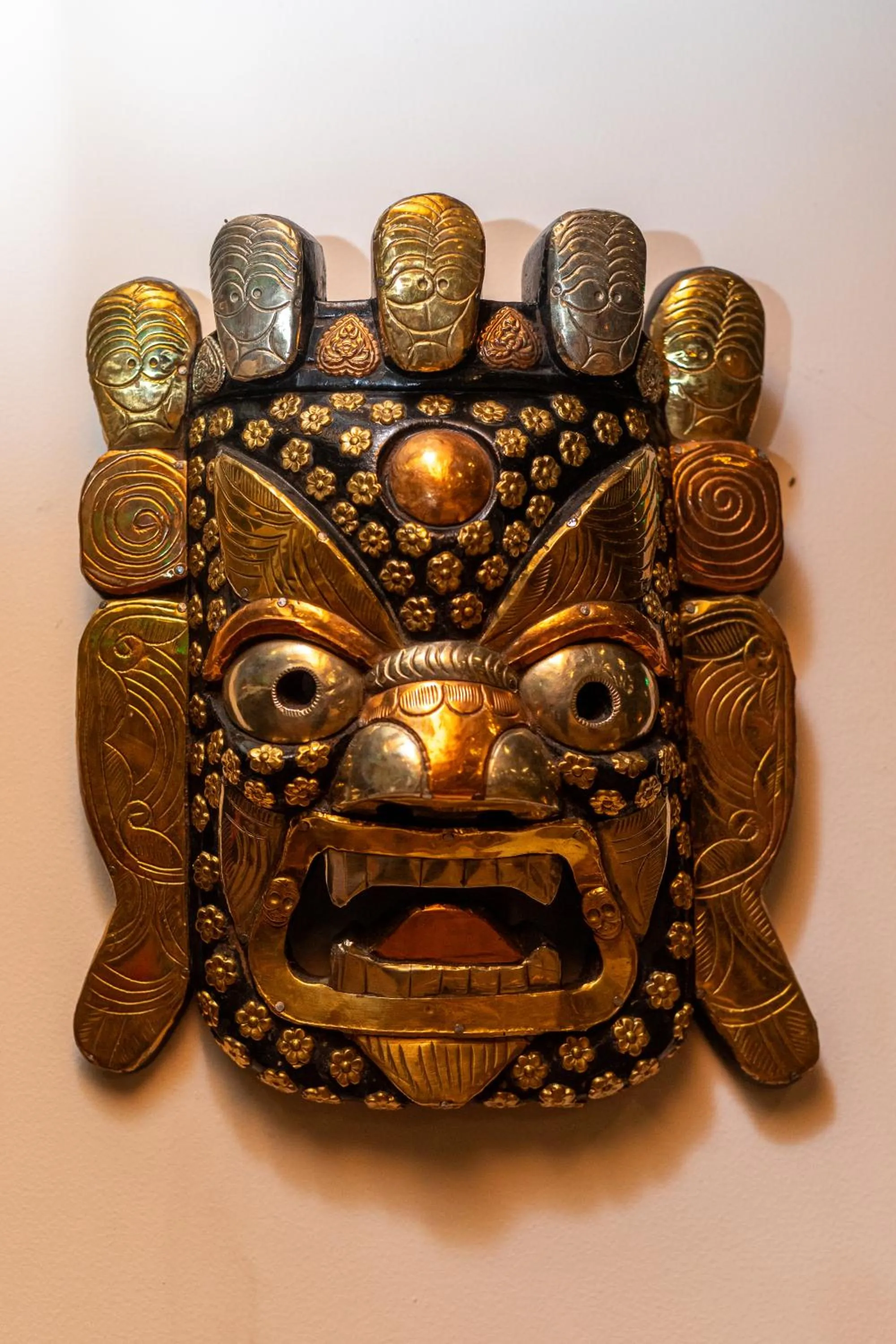 Patio in Timber House by Tara Group