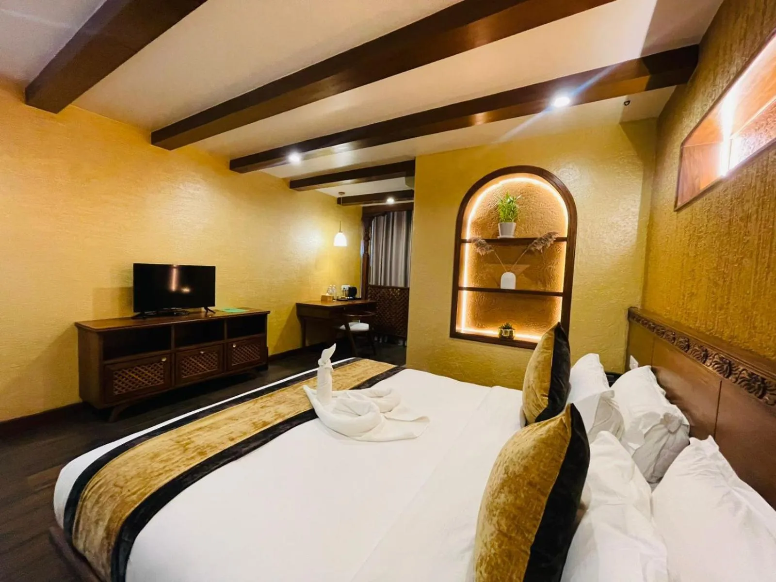 Bedroom, Bed in Timber House by Tara Group