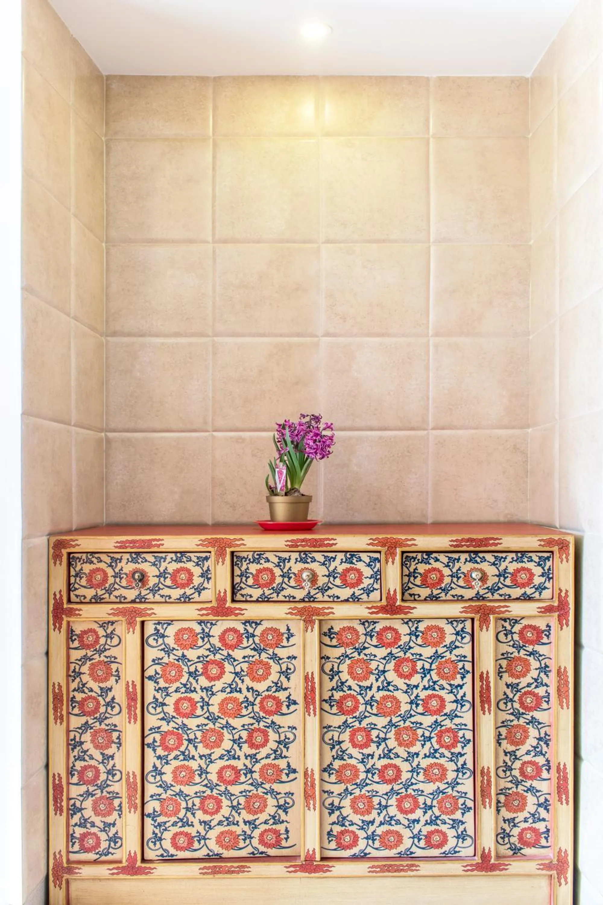 Food in Timber House by Tara Group