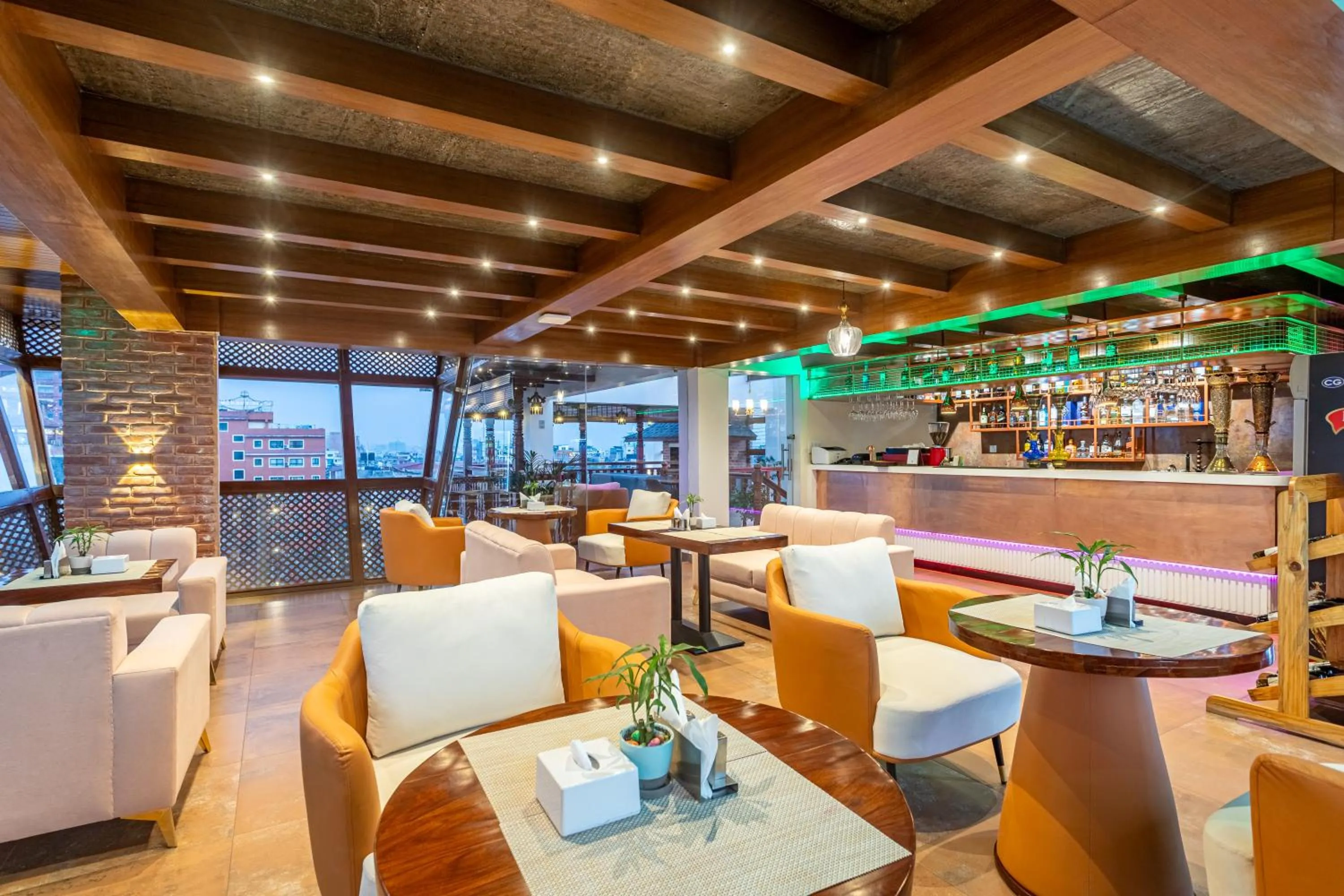 Lounge or bar in Timber House by Tara Group