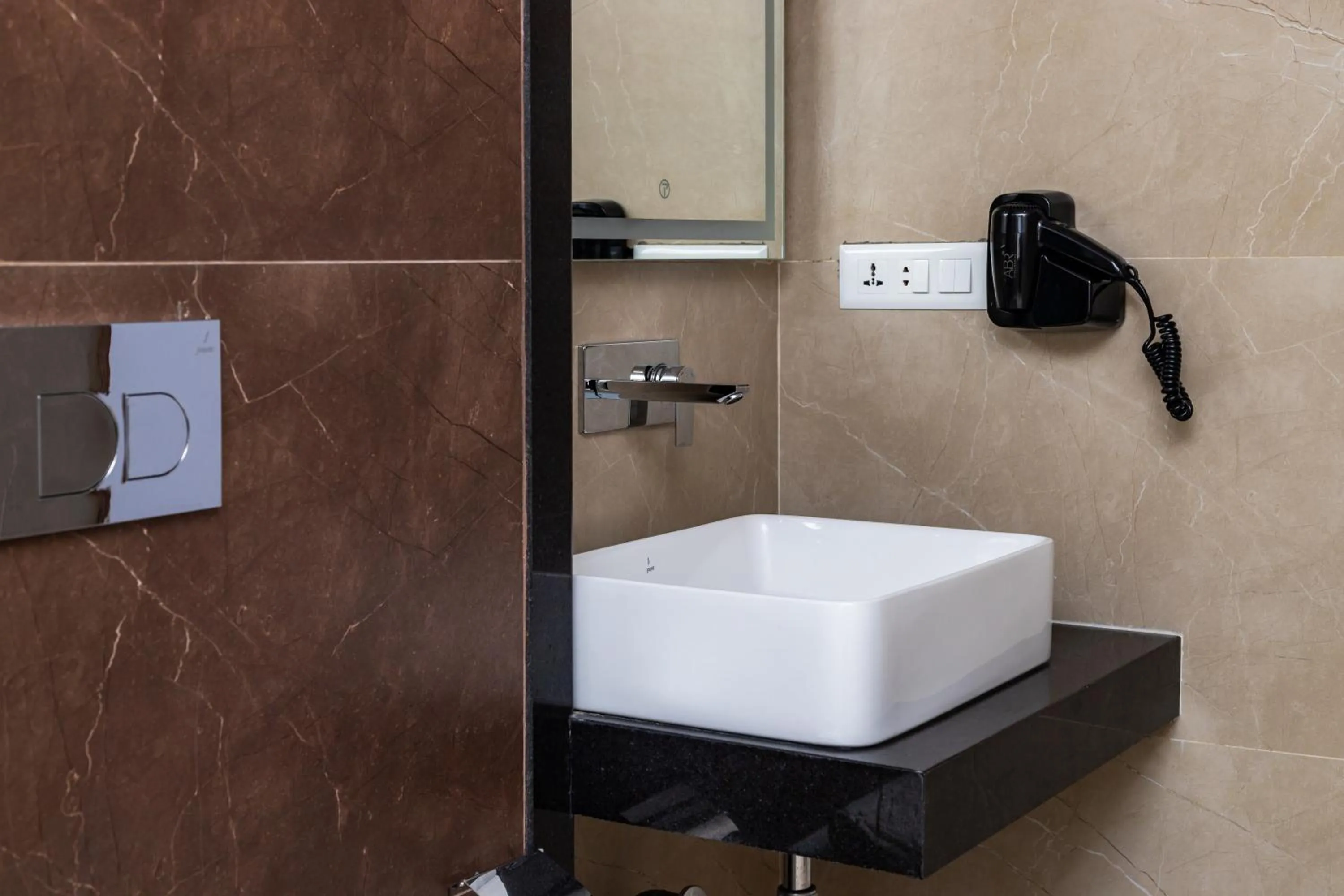 Bathroom in Timber House by Tara Group