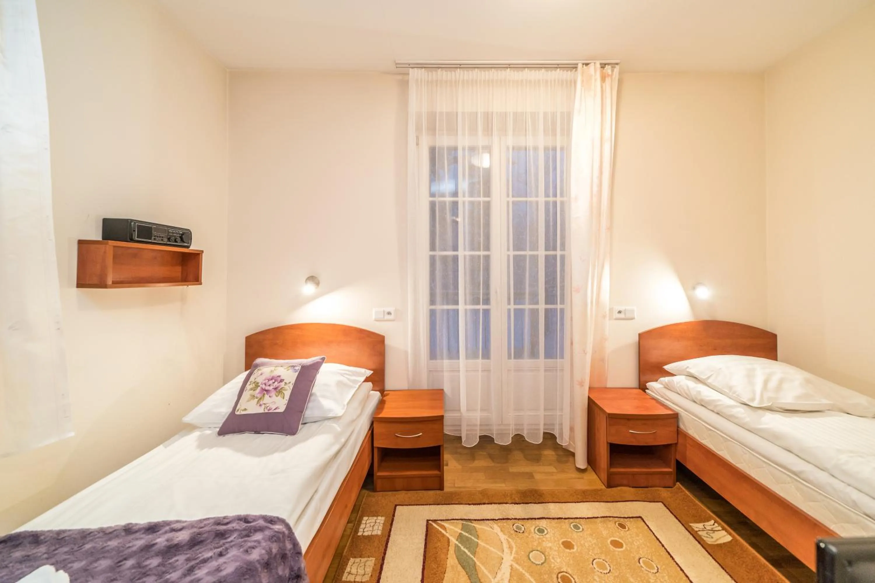 Bed in Astoria - Willa Literatów