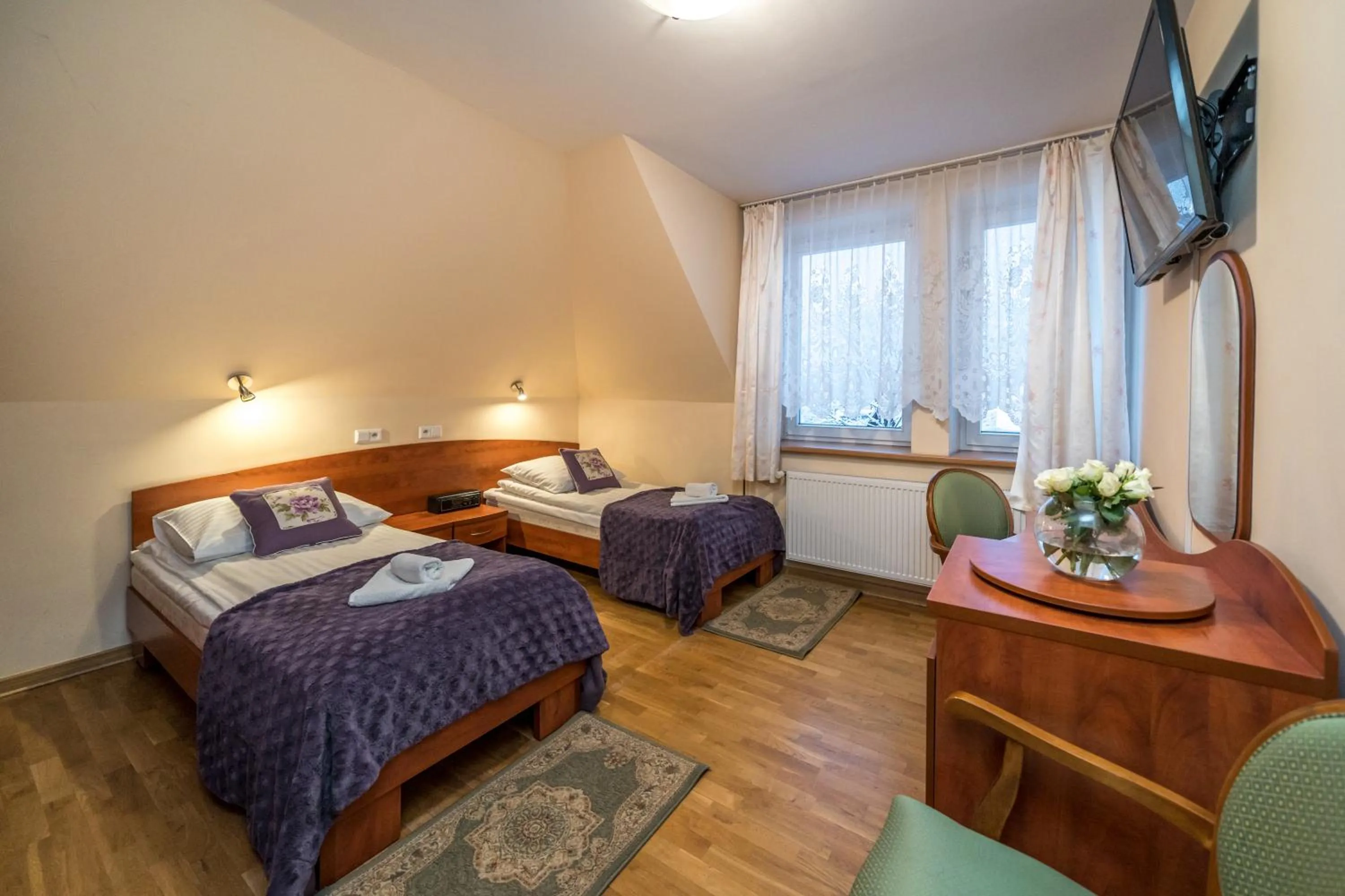 Bed in Astoria - Willa Literatów