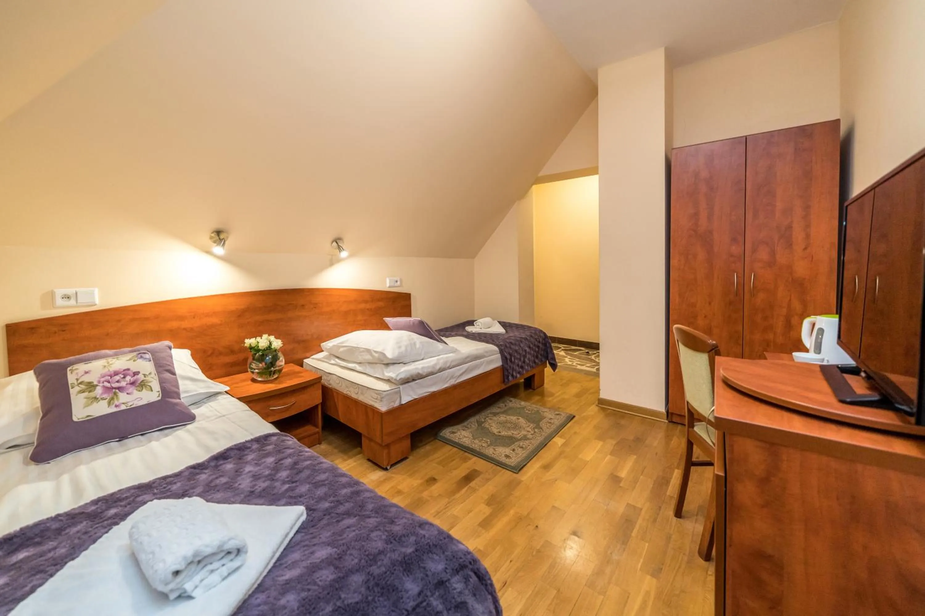 Bed in Astoria - Willa Literatów