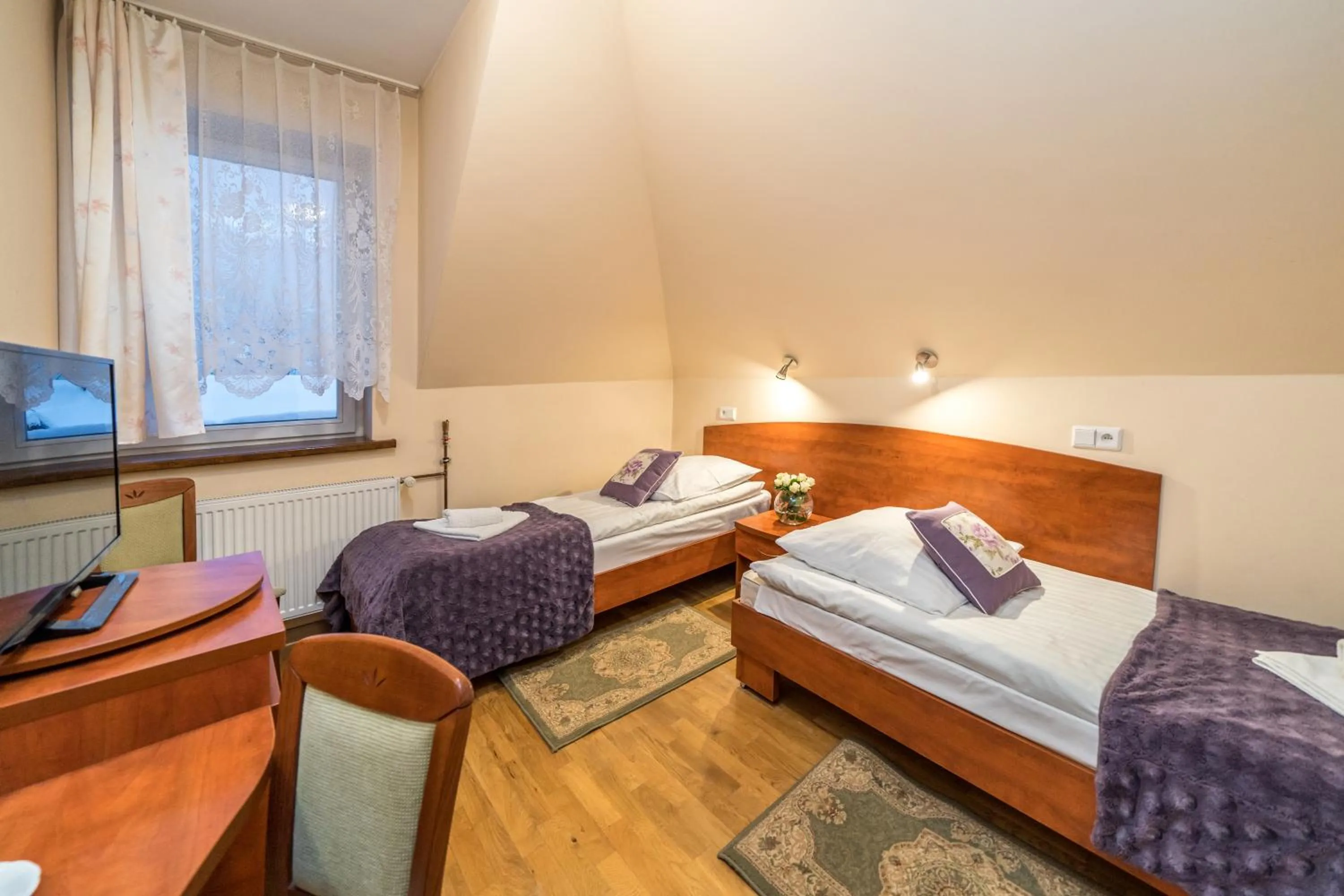 Bed in Astoria - Willa Literatów