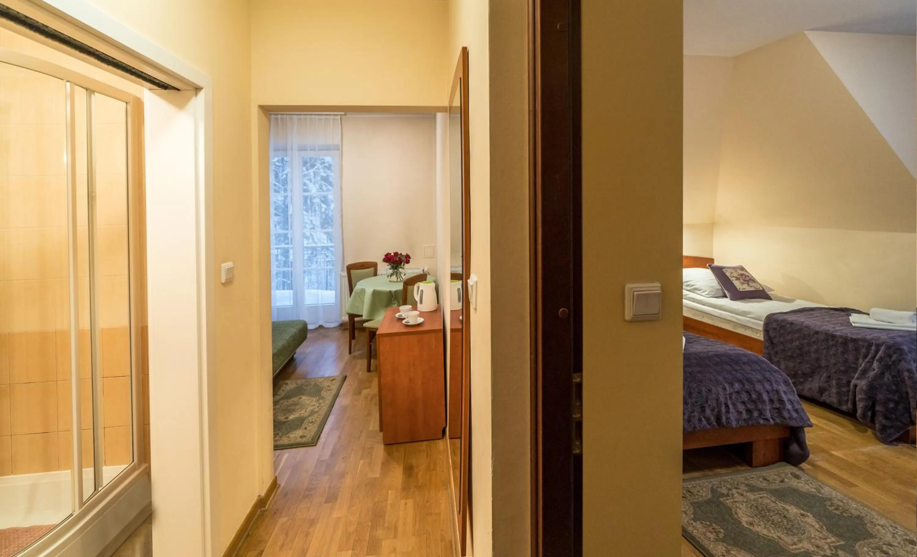 Bed in Astoria - Willa Literatów