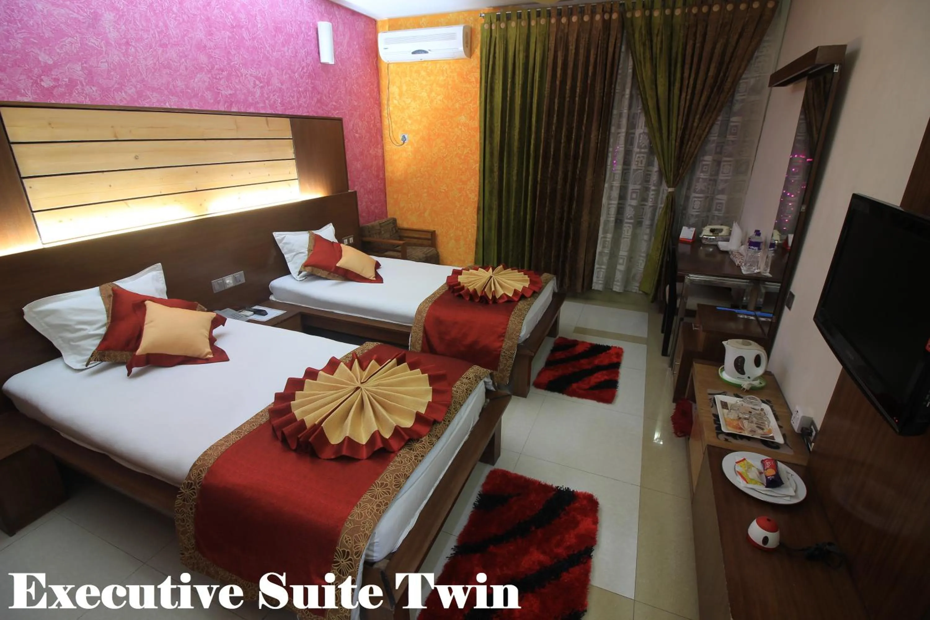 Photo of the whole room in Tiger Garden Int Hotel