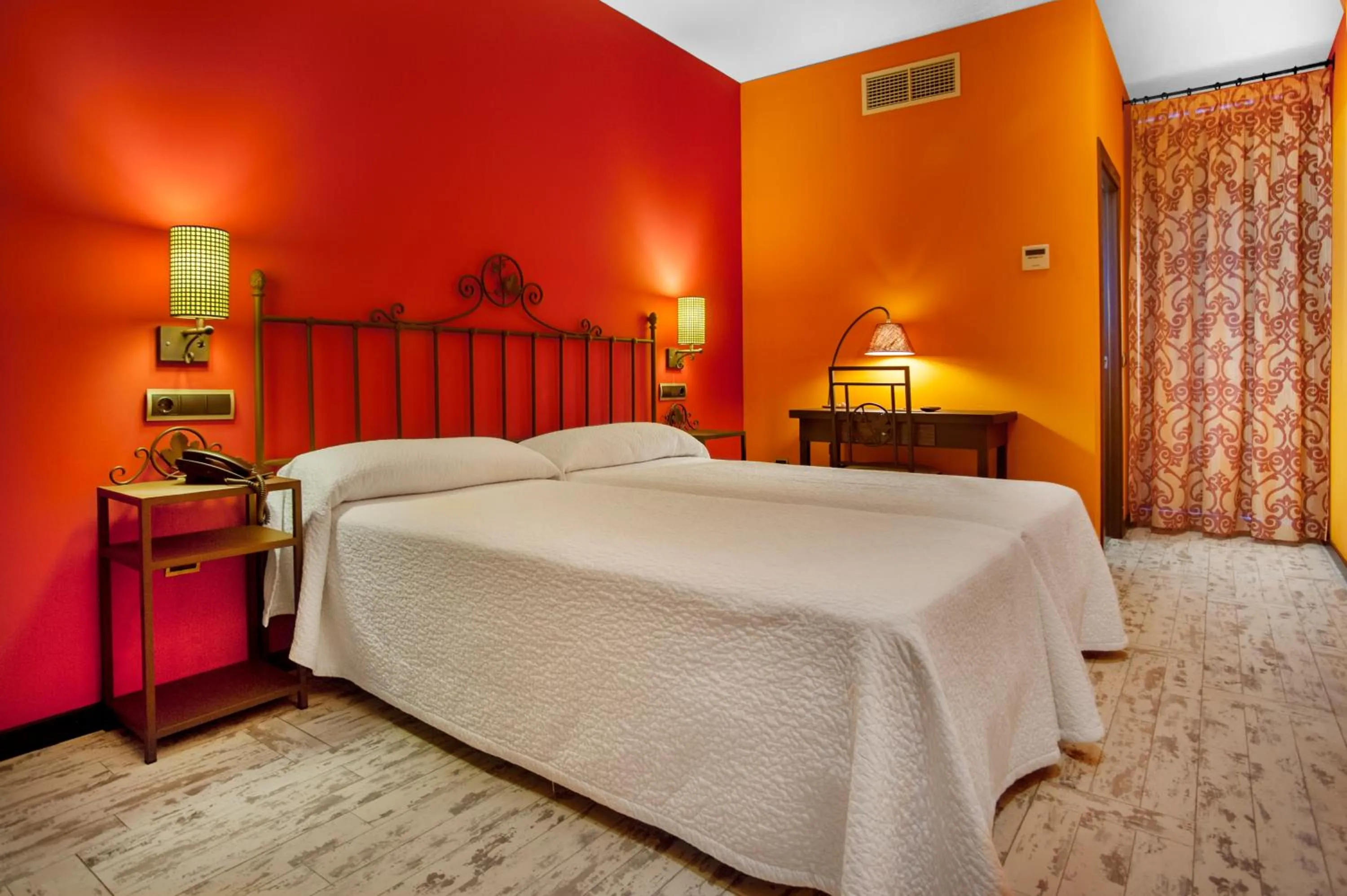 Photo of the whole room, Bed in Hotel Moya