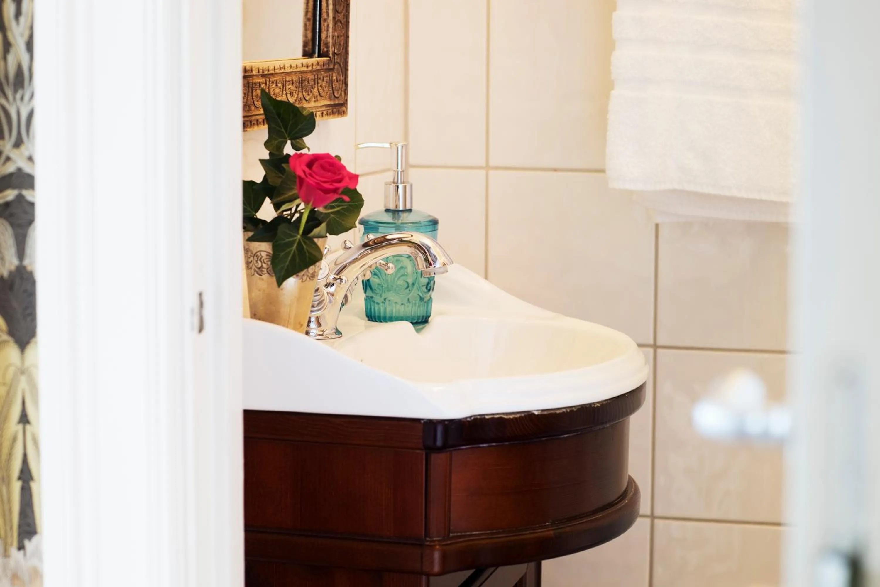 Bathroom in Strandflickornas Havshotell Lysekil