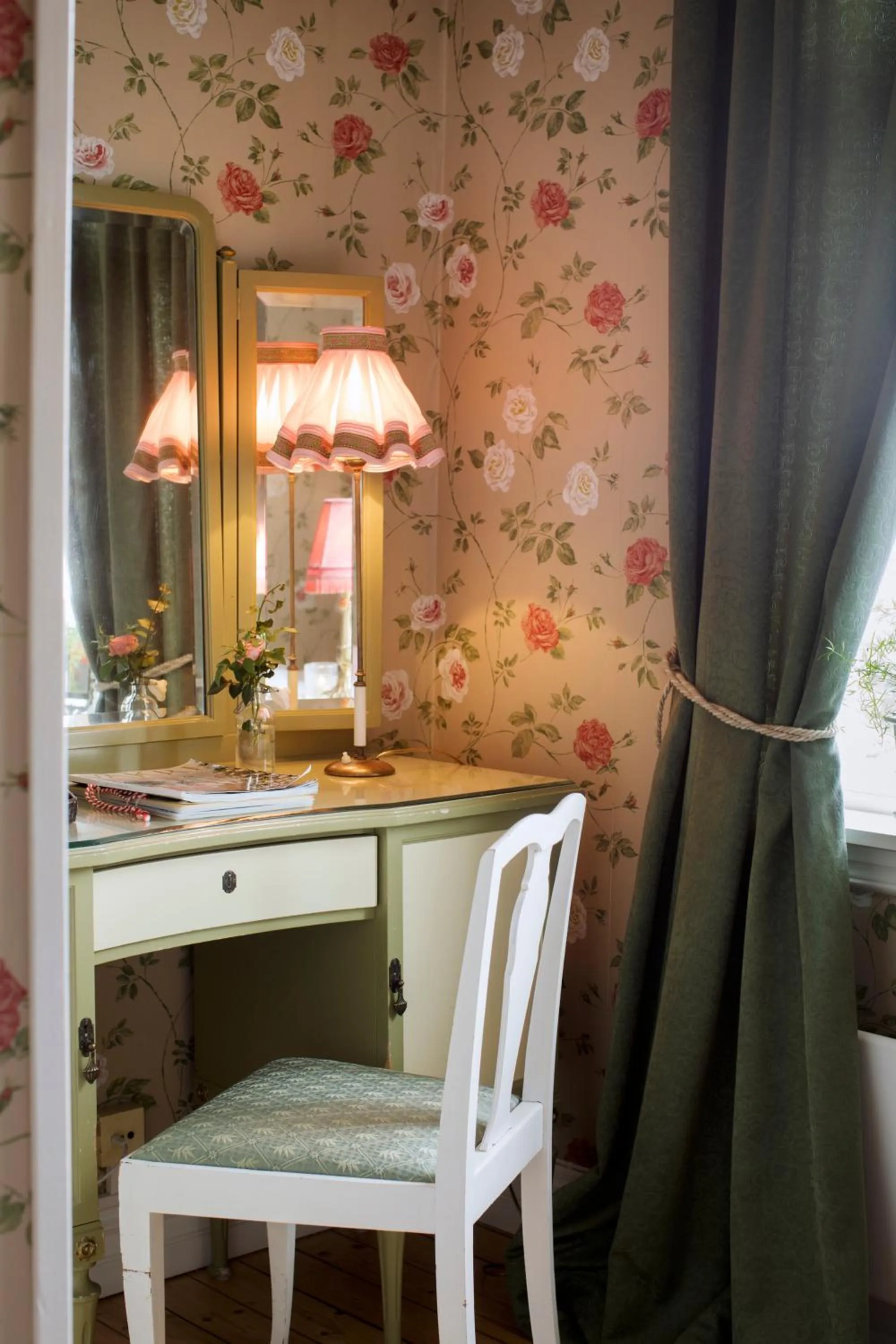 Photo of the whole room in Strandflickornas Havshotell Lysekil