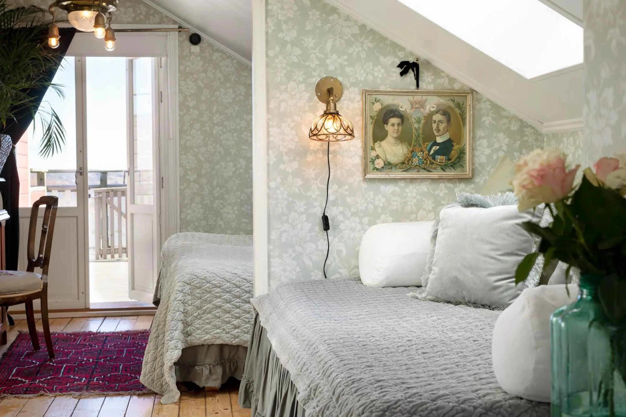 Bed in Strandflickornas Havshotell Lysekil