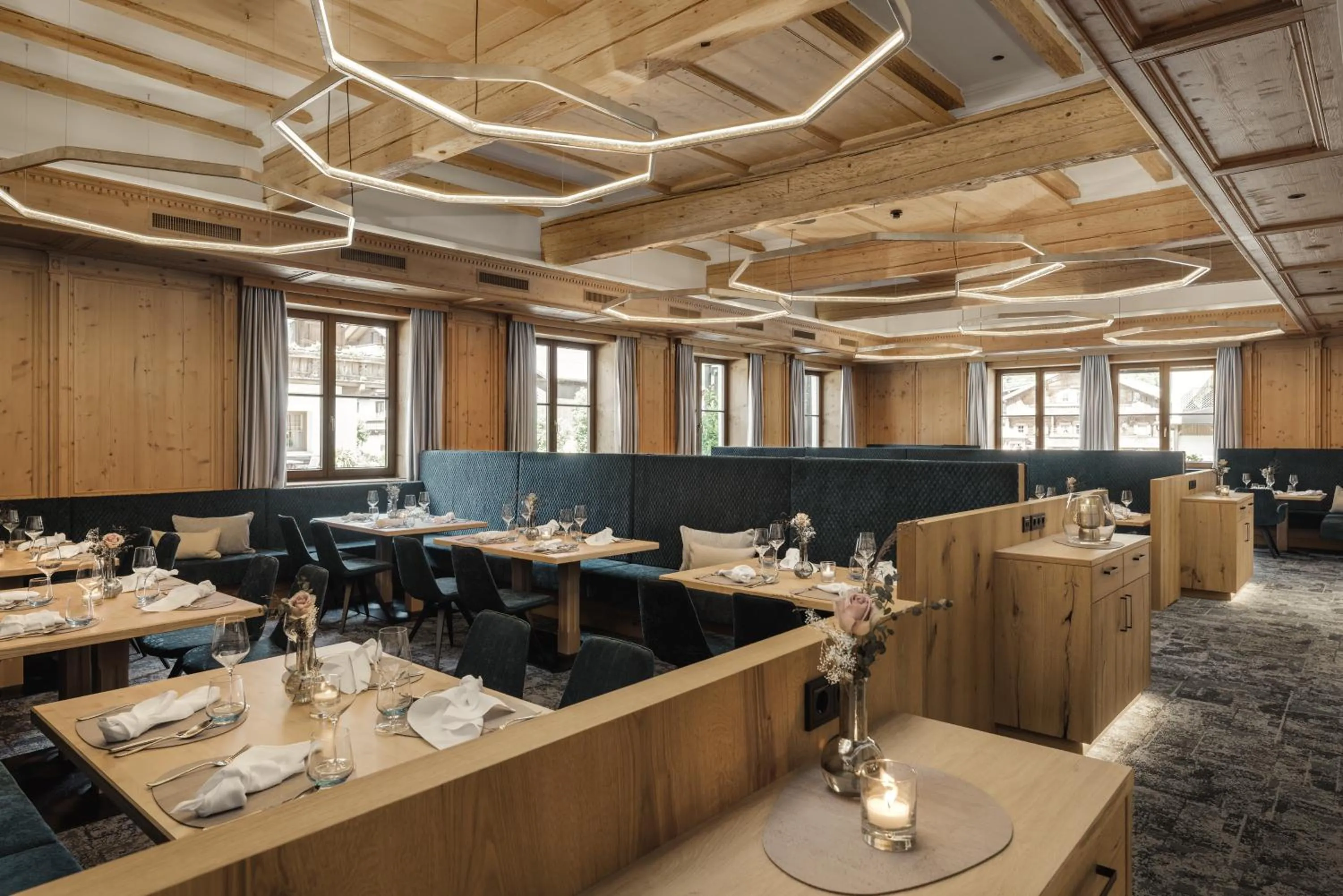 Restaurant/places to eat in PACHMAIR 1453 apart resort