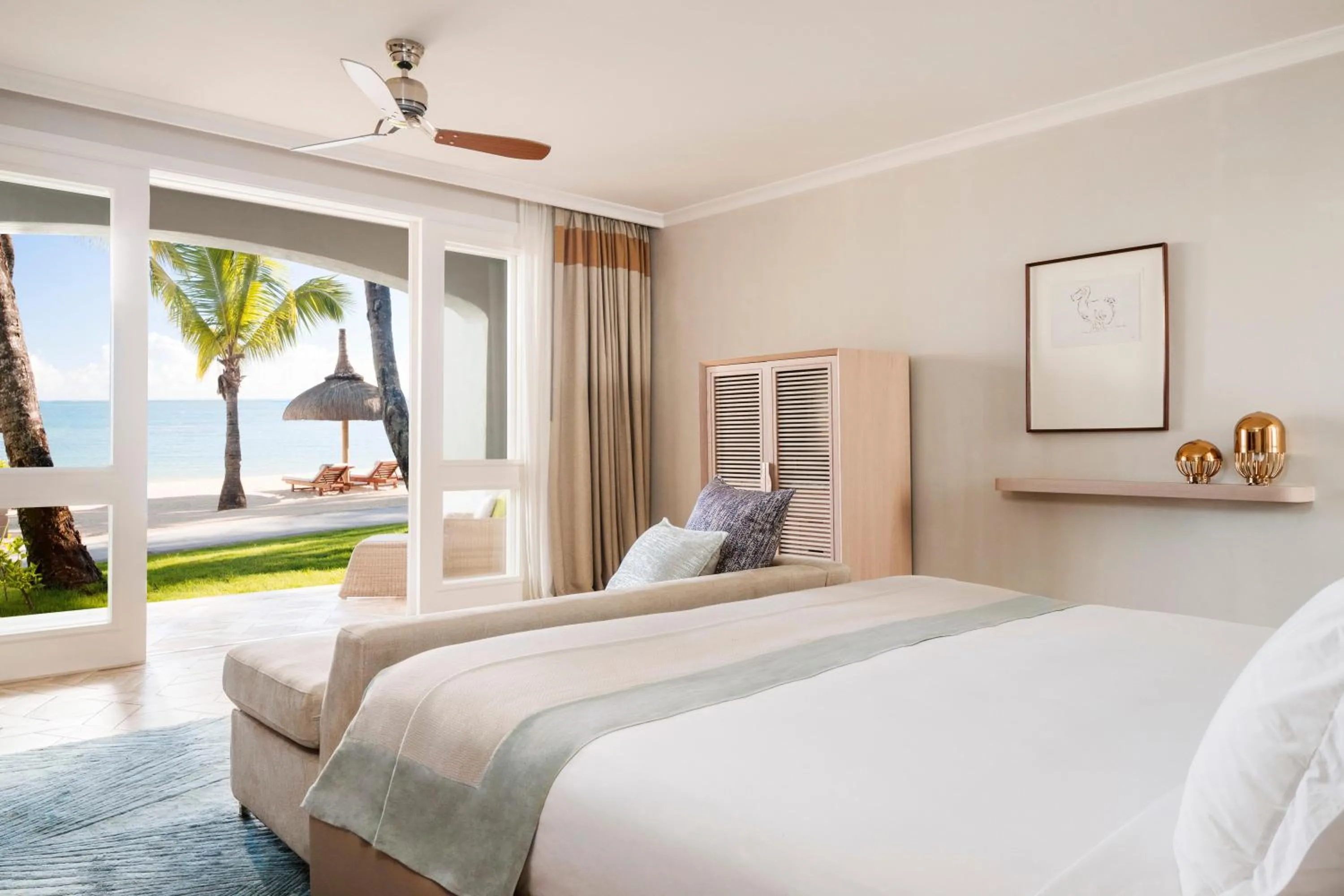 Photo of the whole room, Bed in One&Only Le Saint Géran, Mauritius