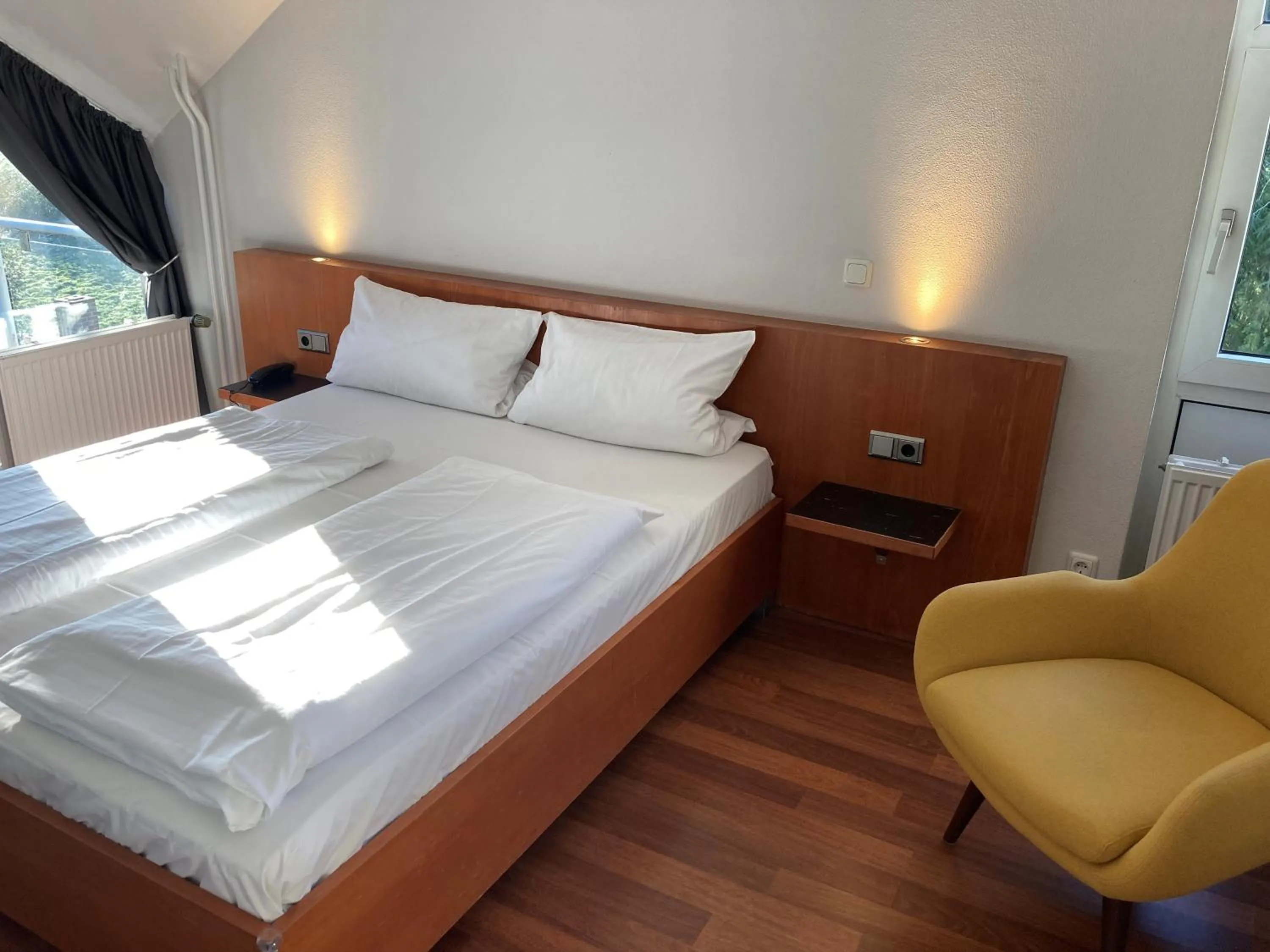 Bed in Wald & Golfhotel Lottental