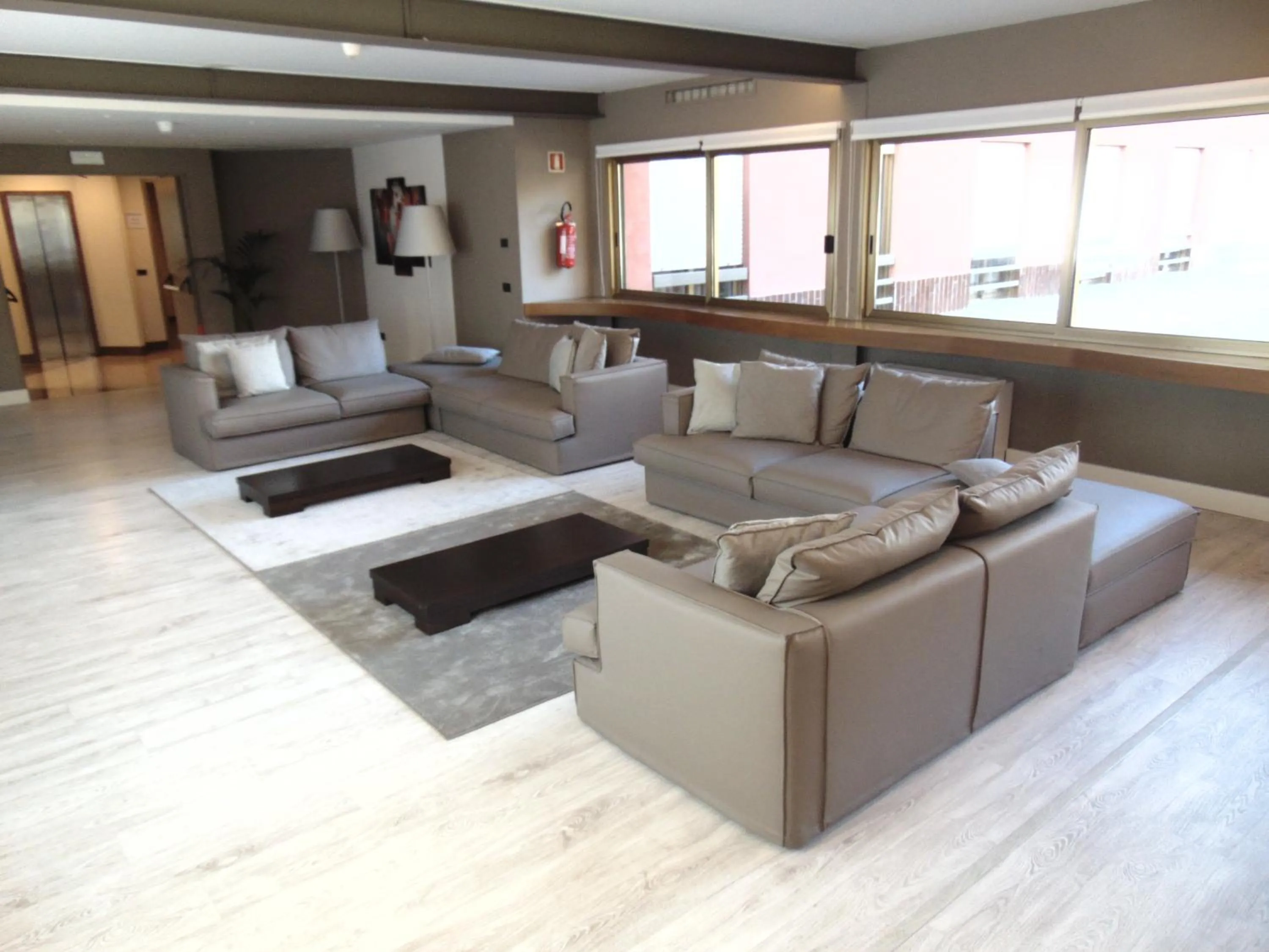 Communal lounge/ TV room in Plus Welcome Milano