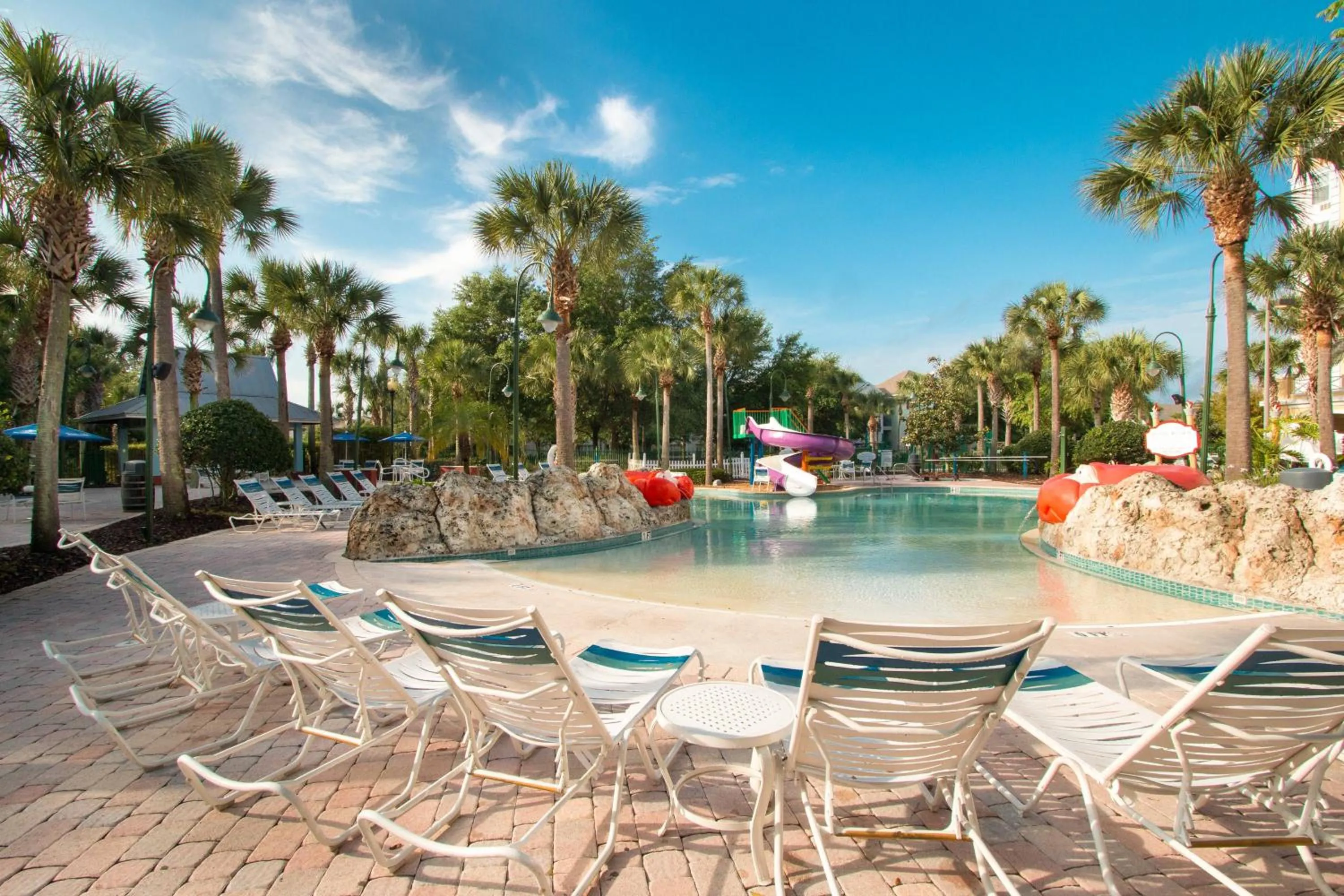 Swimming pool in SpringHill Suites by Marriott Orlando Lake Buena Vista South
