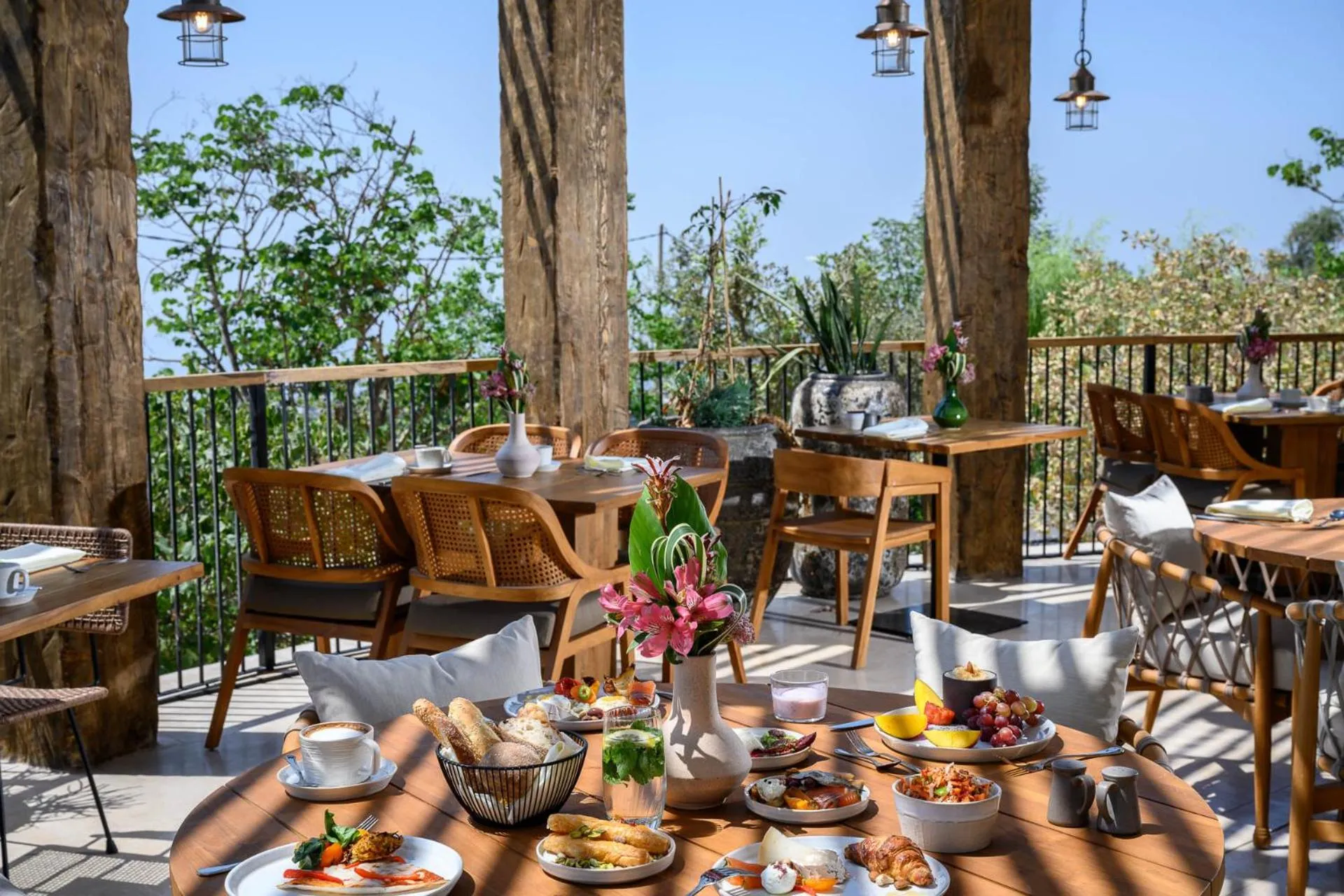 Breakfast in Hotel Canaan - Fattal Limited Edition