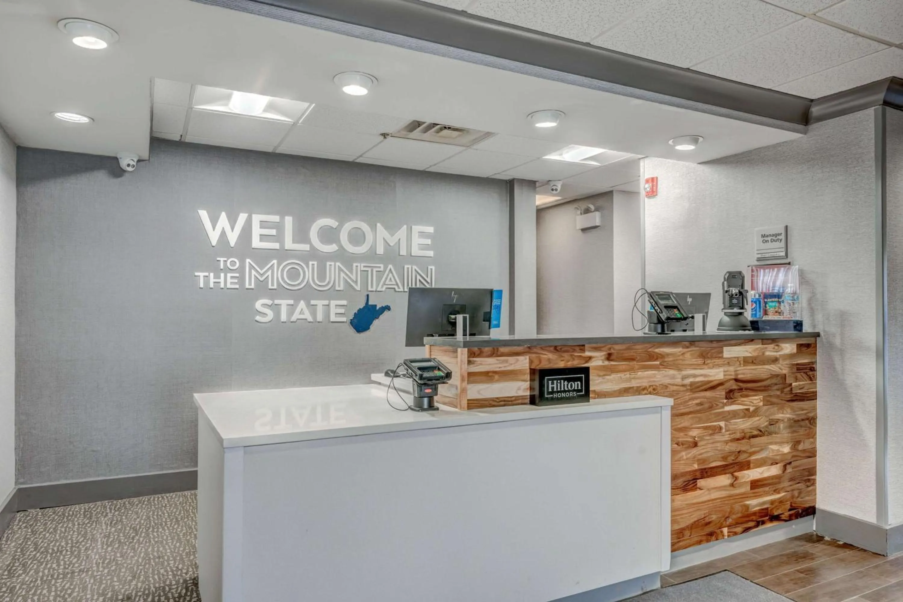 Lobby or reception in Hampton Inn Morgantown