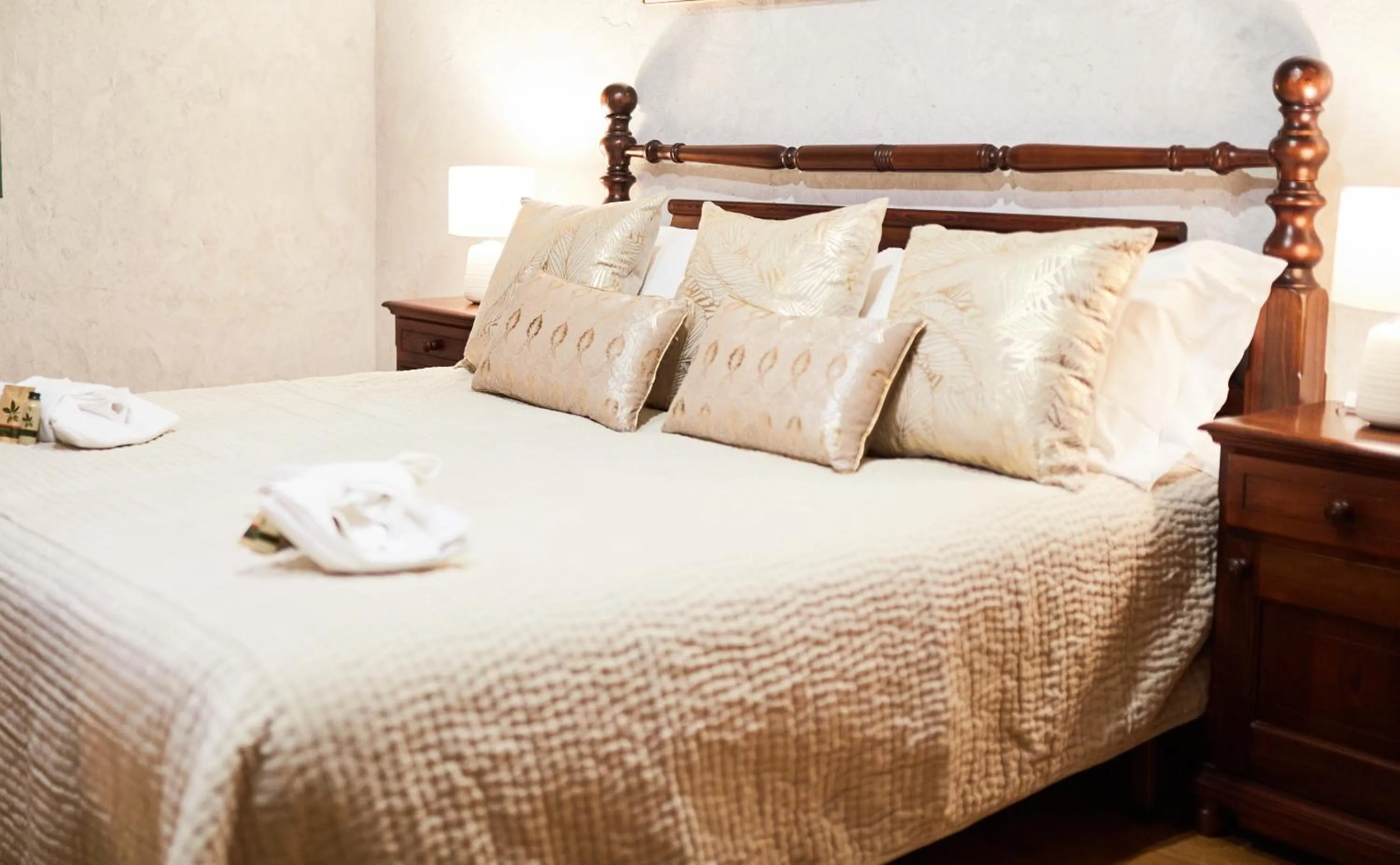 Bedroom, Bed in Albergo La Rocca