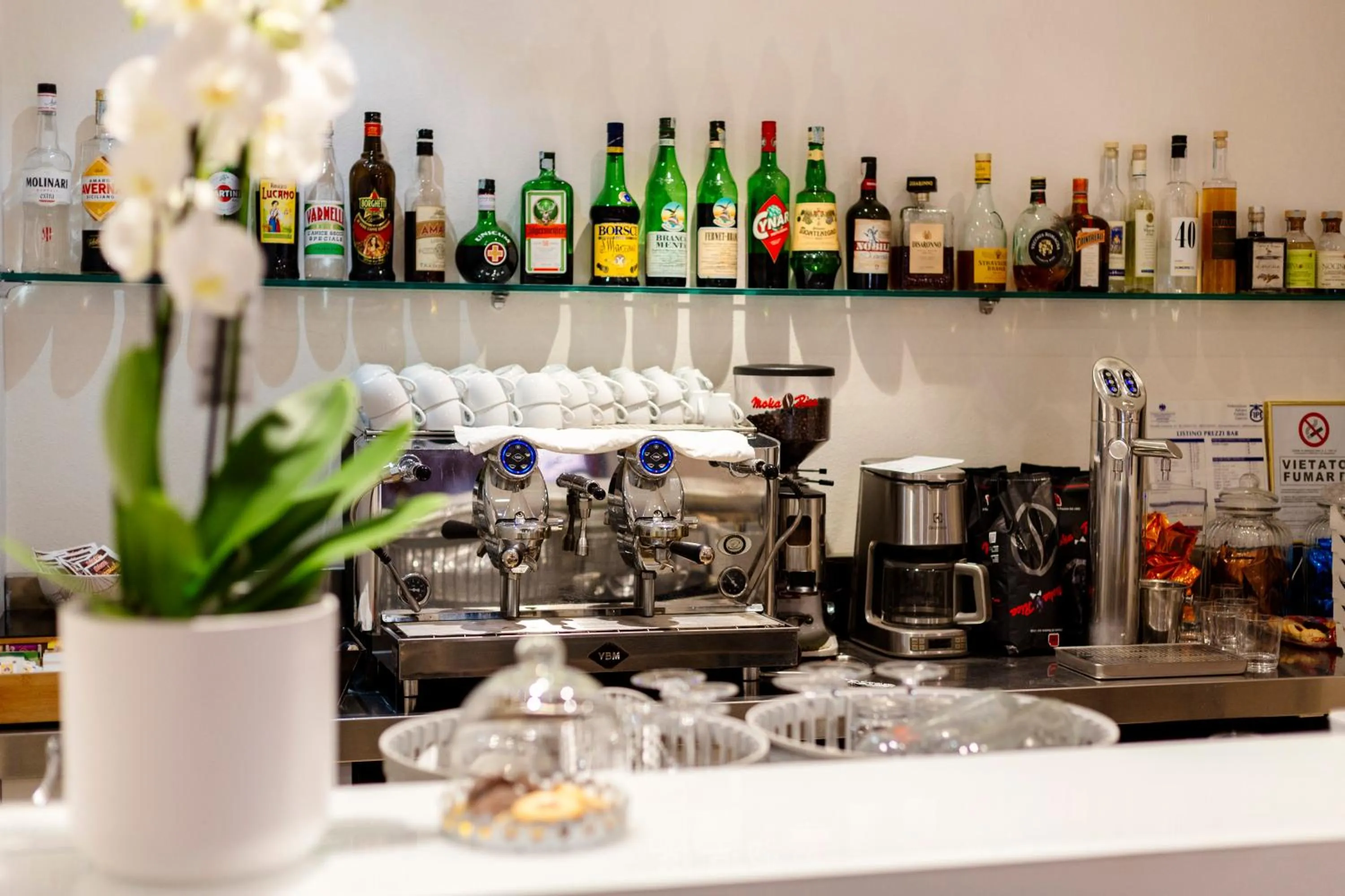 Lounge or bar in Albergo La Rocca