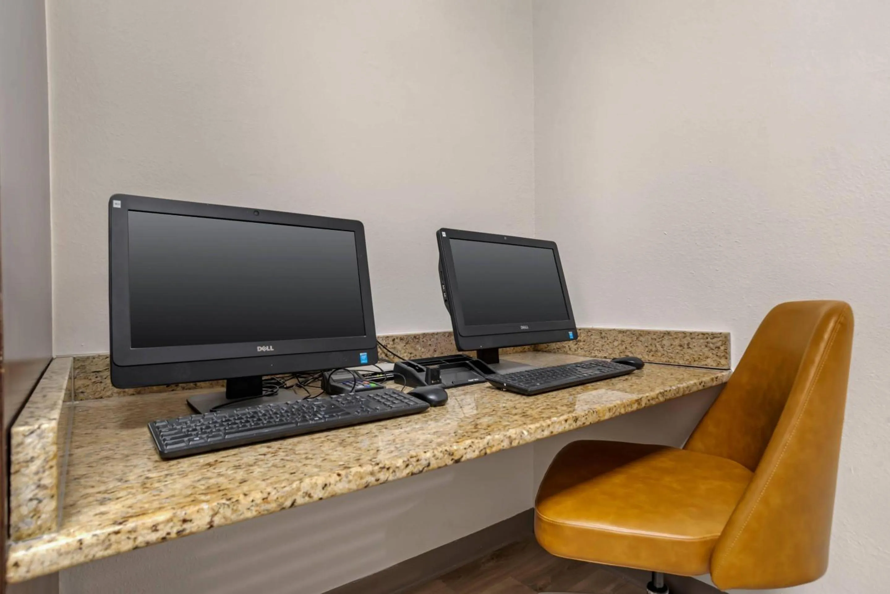 Business facilities in Comfort Suites Hattiesburg near University