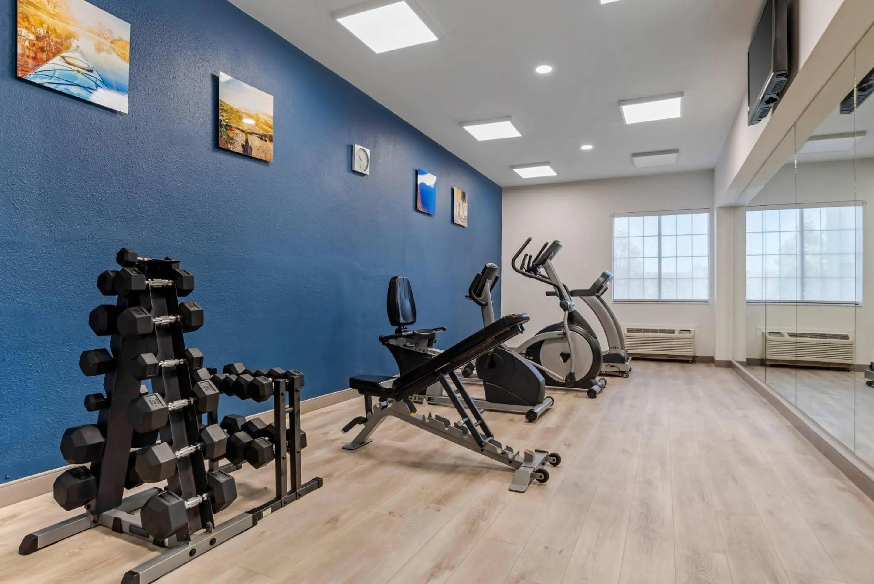 Fitness centre/facilities in Comfort Suites Hattiesburg near University