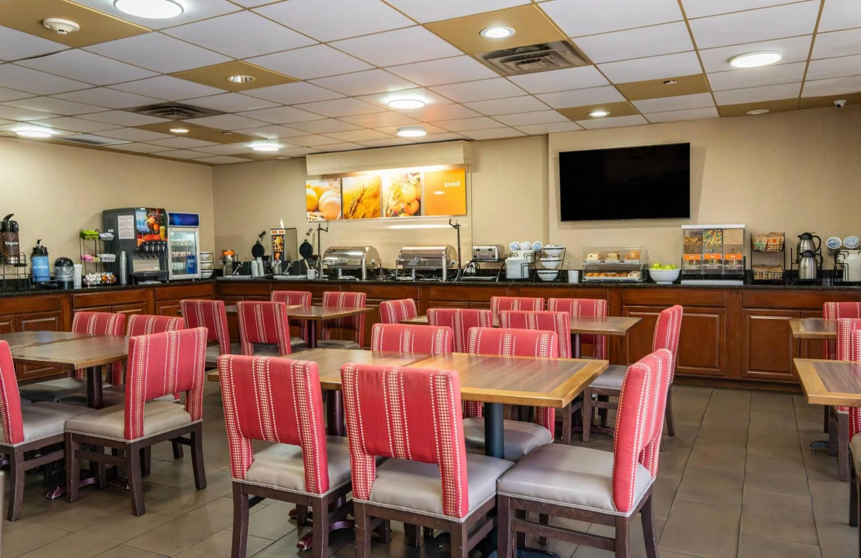 Breakfast in Comfort Inn & Suites Lakeland North I-4