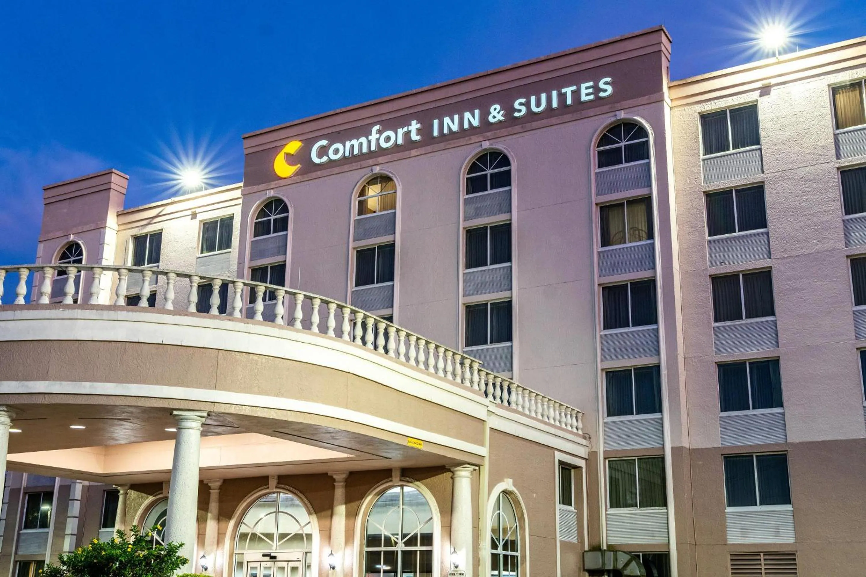 Property building in Comfort Inn & Suites Lakeland North I-4