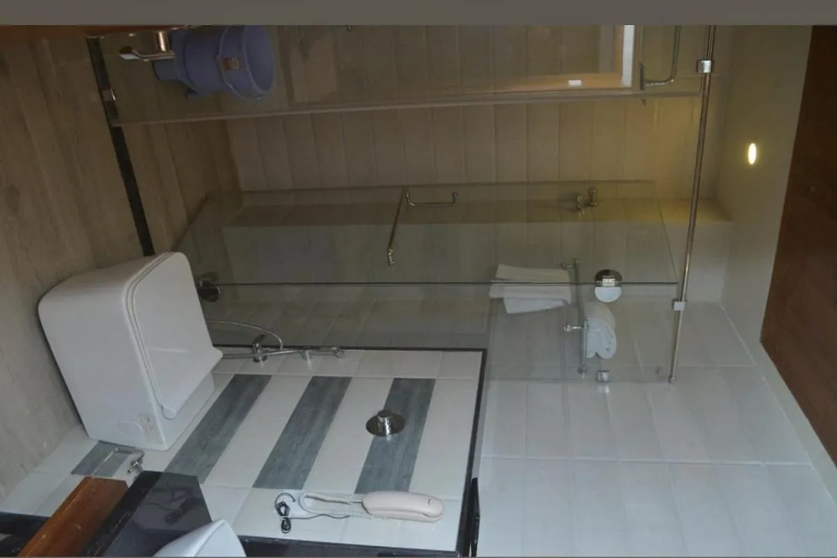 Bathroom in Hotel Meadows