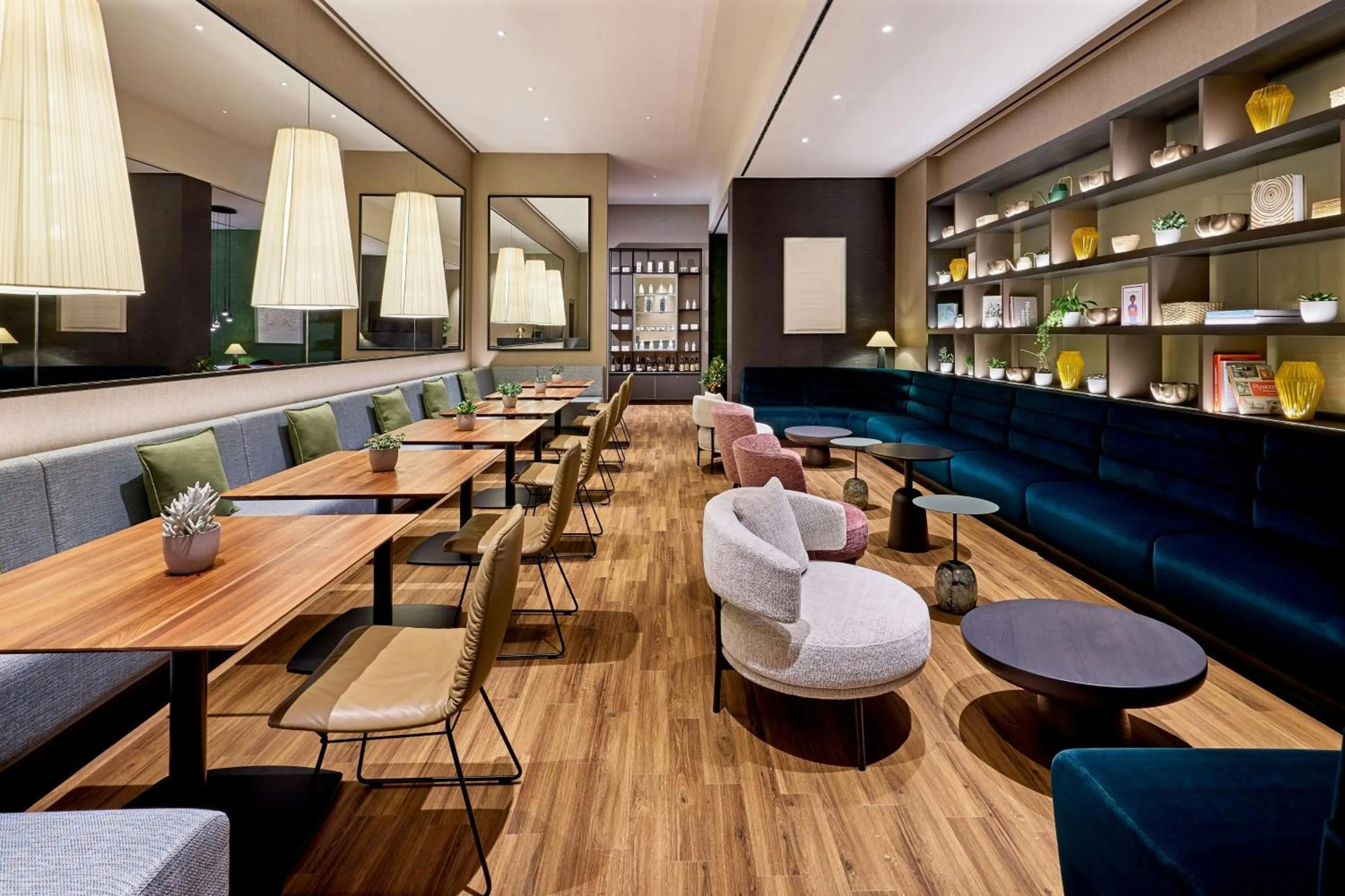 Restaurant/places to eat in JW Marriott Hotel Frankfurt