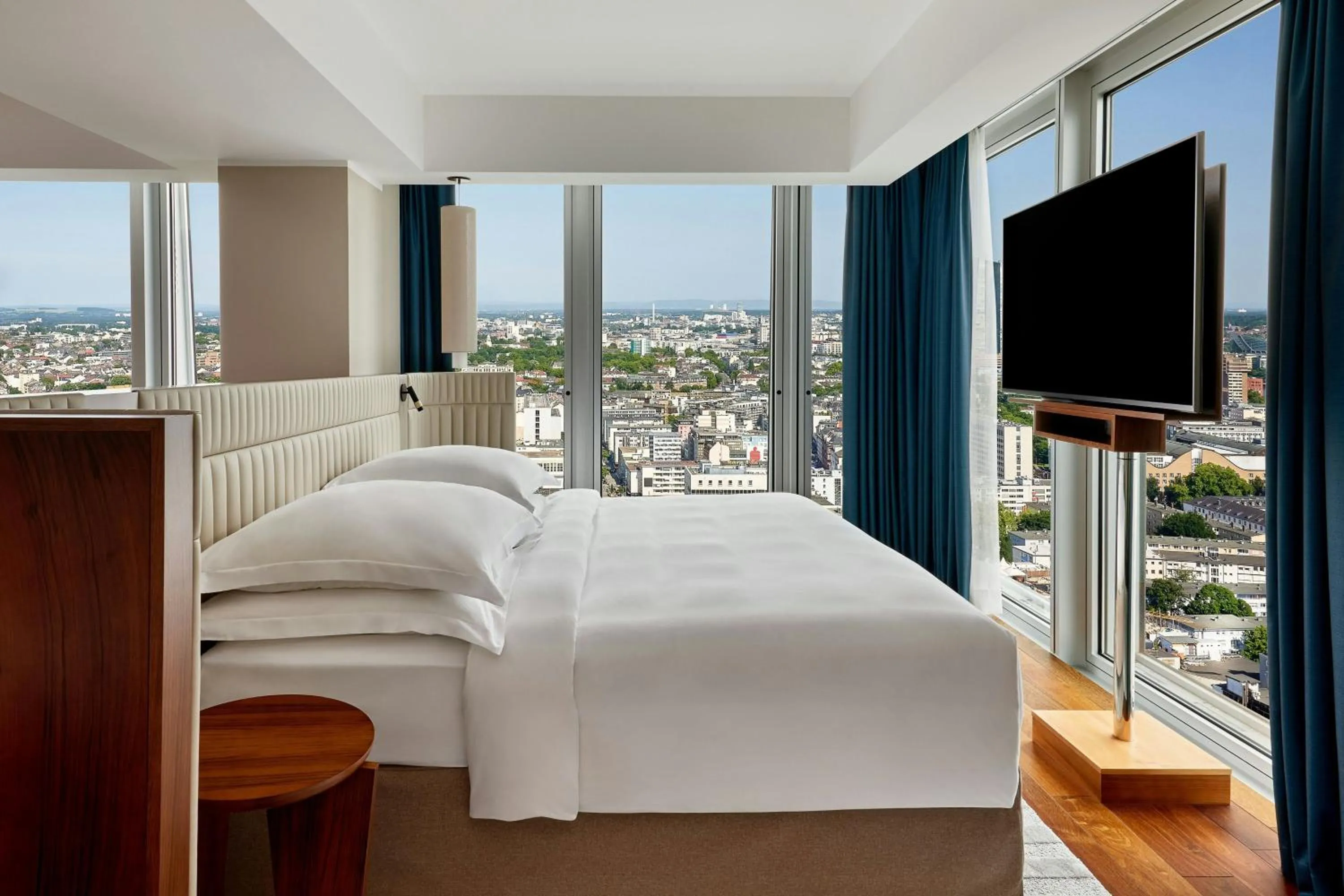 Photo of the whole room, Bed in JW Marriott Hotel Frankfurt