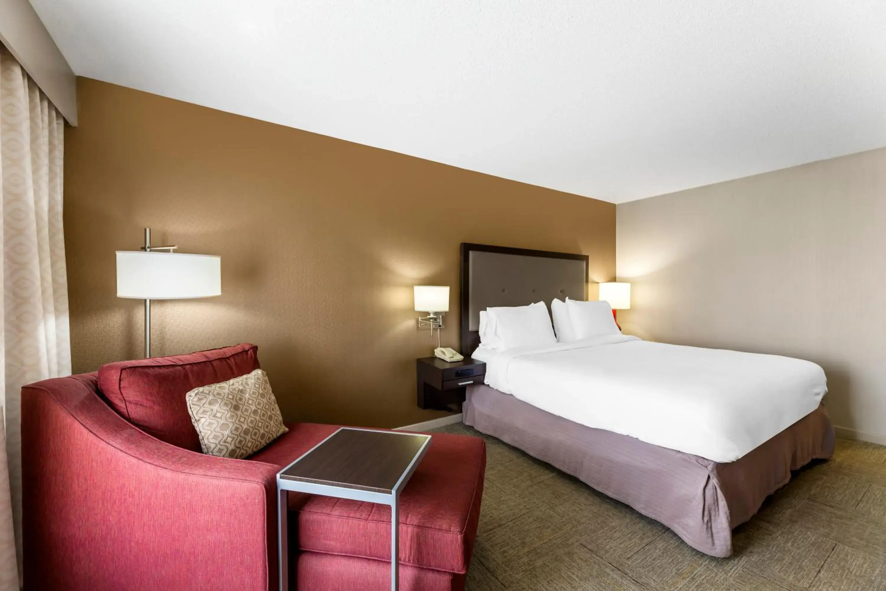 King Room - Non-Smoking in Comfort Inn, Cleveland South - Richfield King Room - Non-Smoking in Comfort Inn, Cleveland South - Richfield