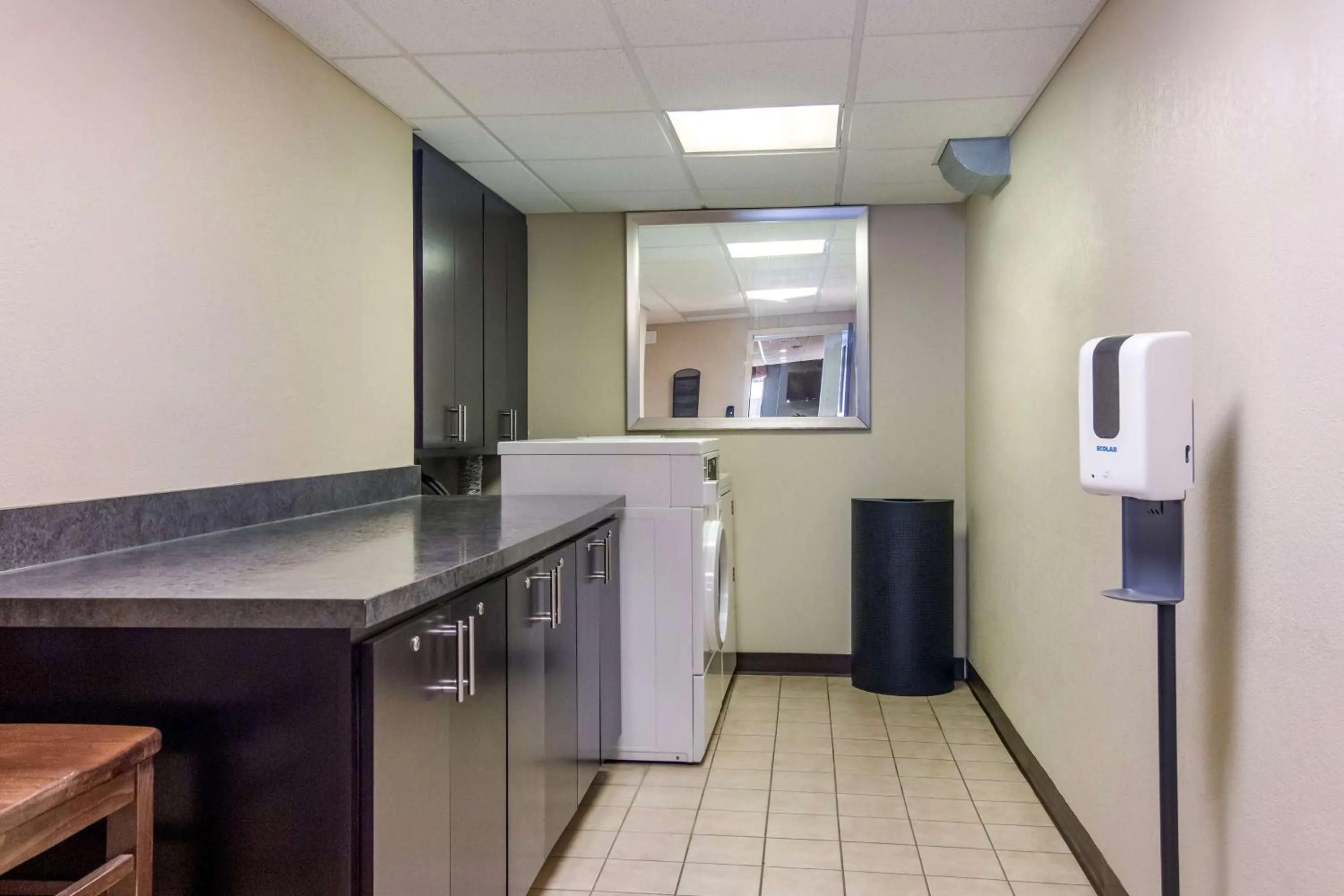 Property building in Best Western Dutch Valley Inn