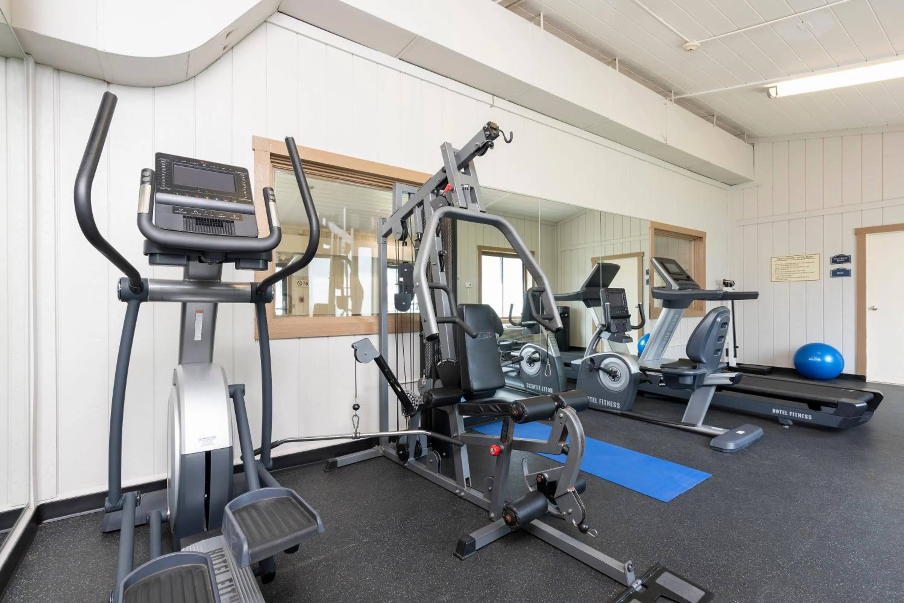 Fitness centre/facilities in Best Western Dutch Valley Inn