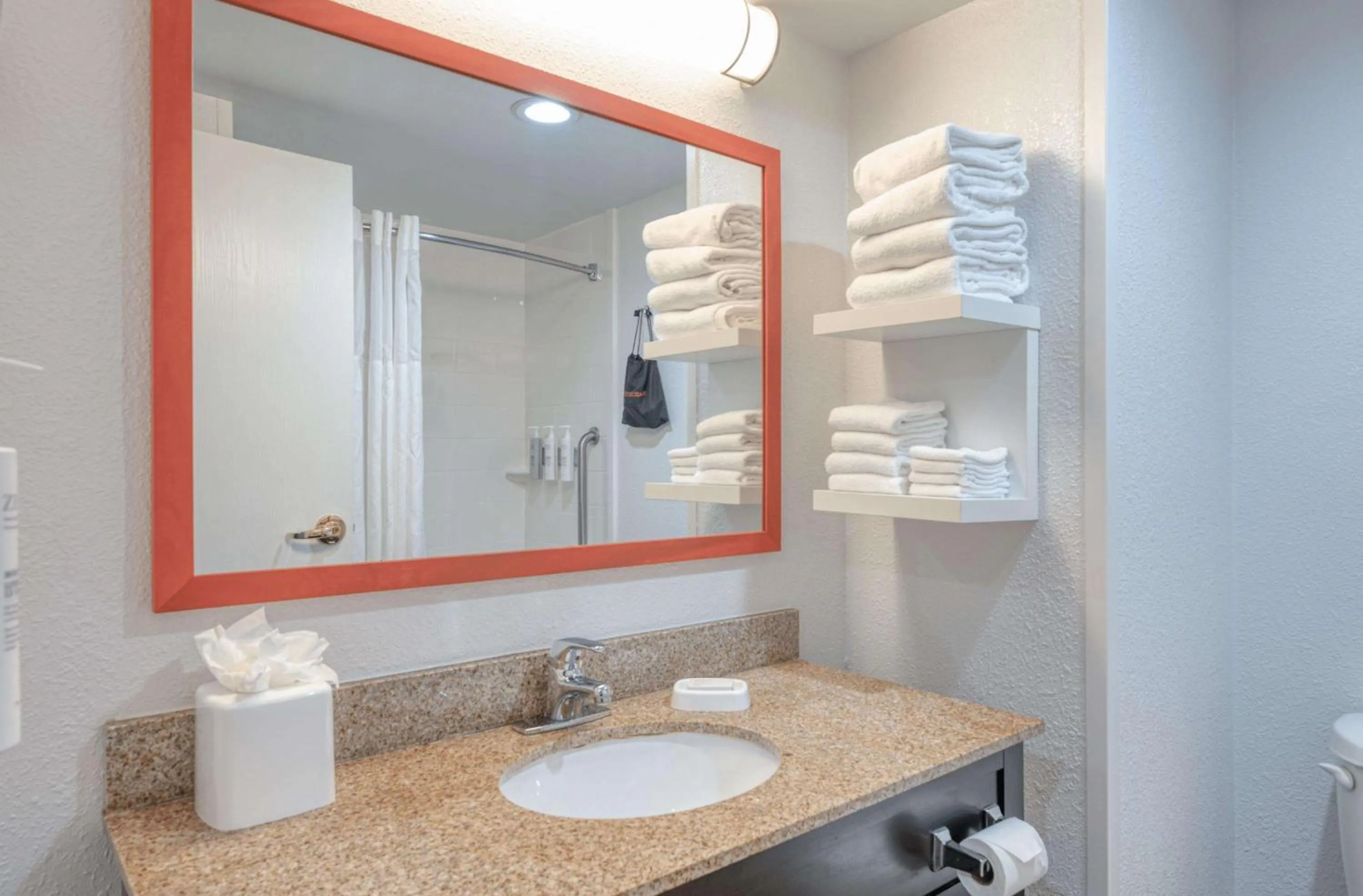 Bathroom in Hampton Inn by Hilton Washington Court House