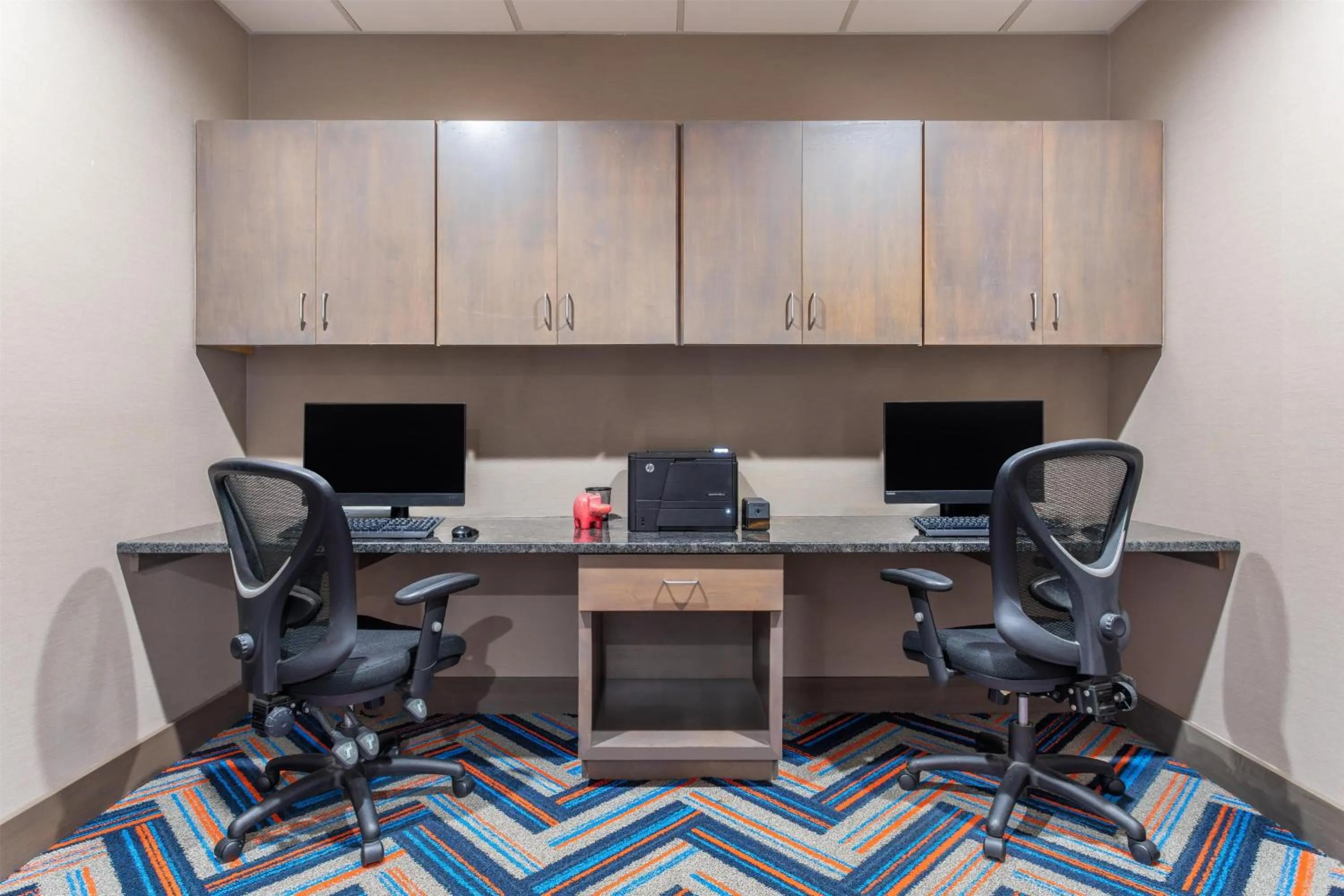 Business facilities in Hampton Inn Akron-South