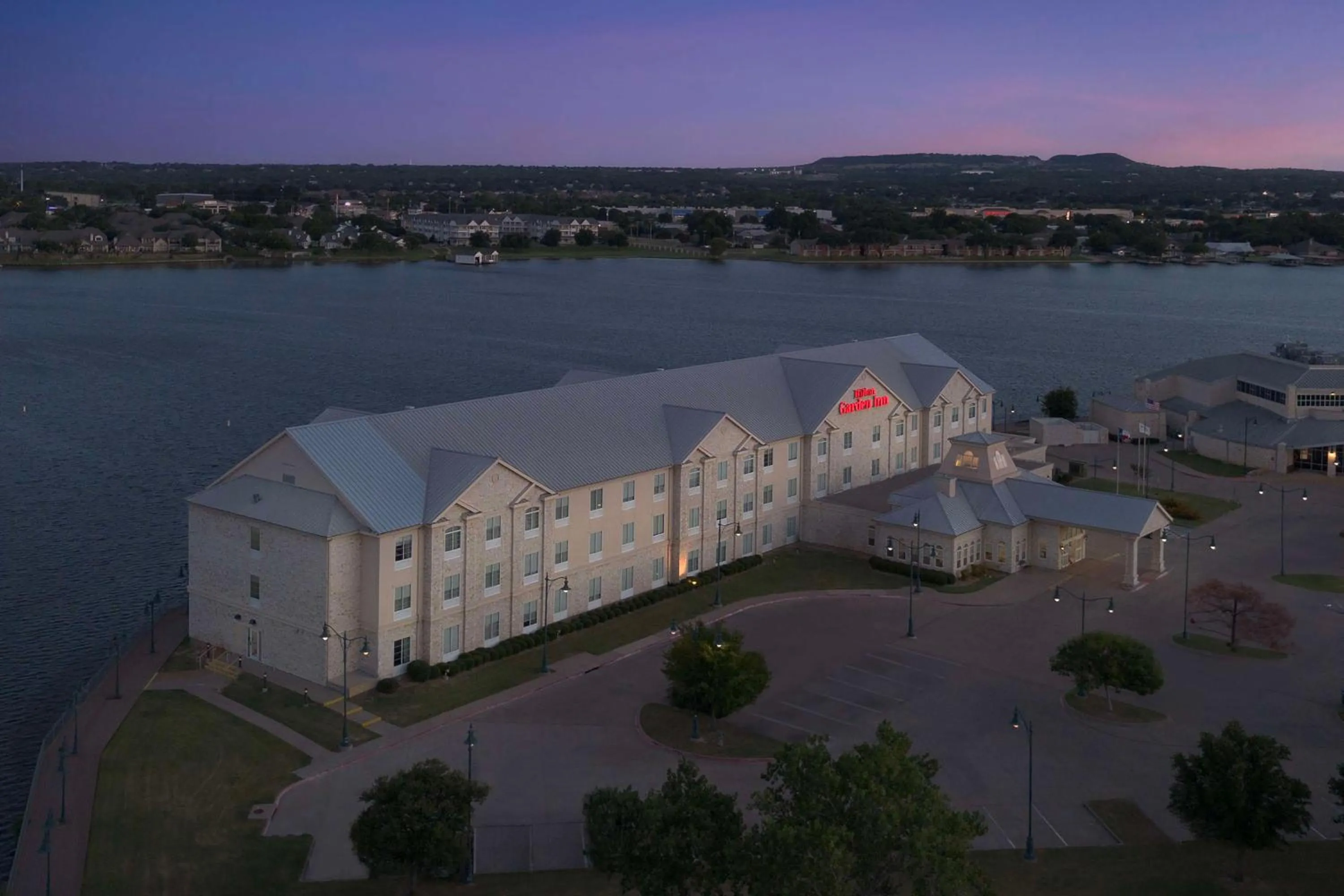 Property building in Hilton Garden Inn Granbury