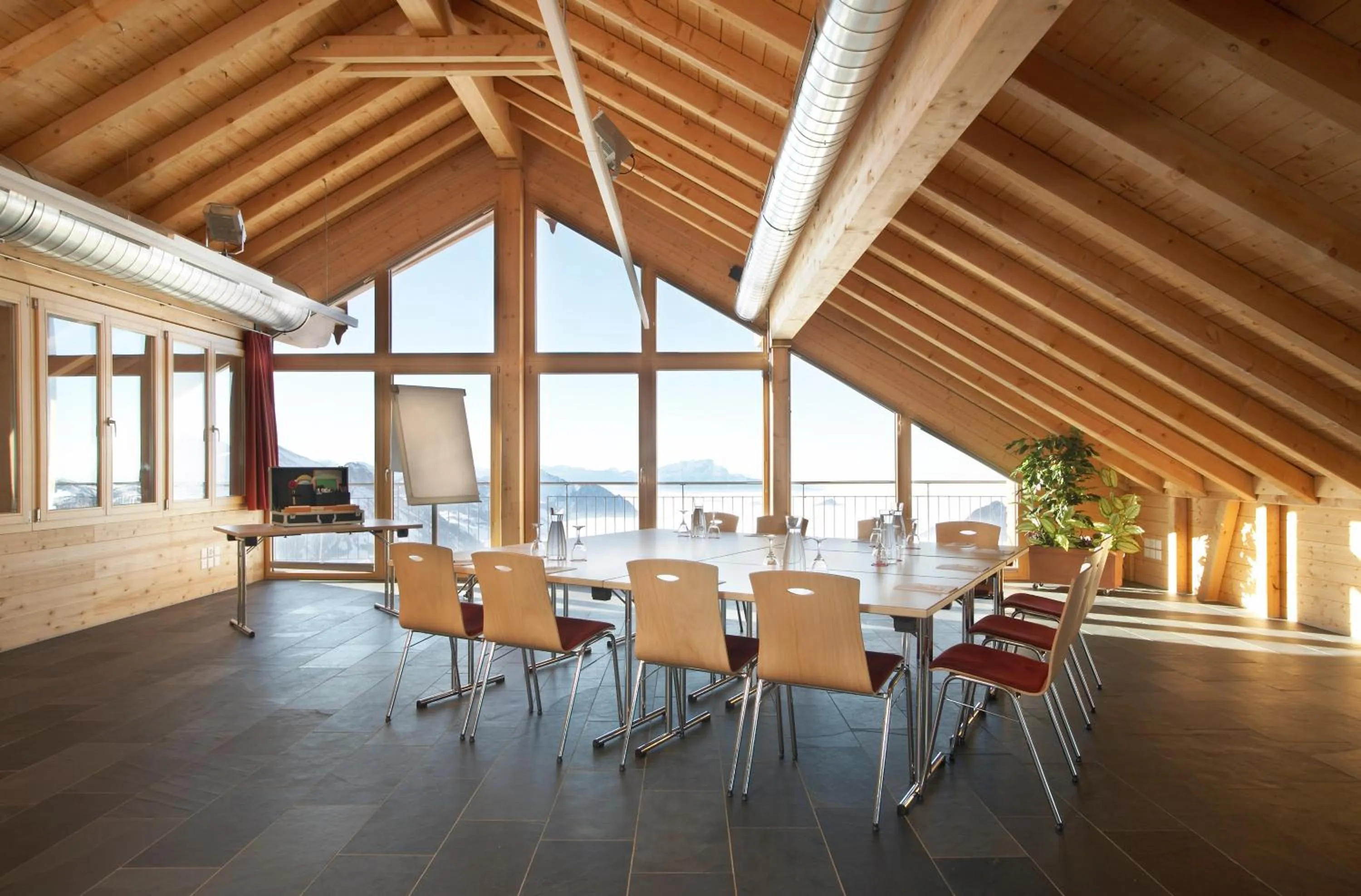 Meeting/conference room in Fronalpstock Hotel & Restaurant