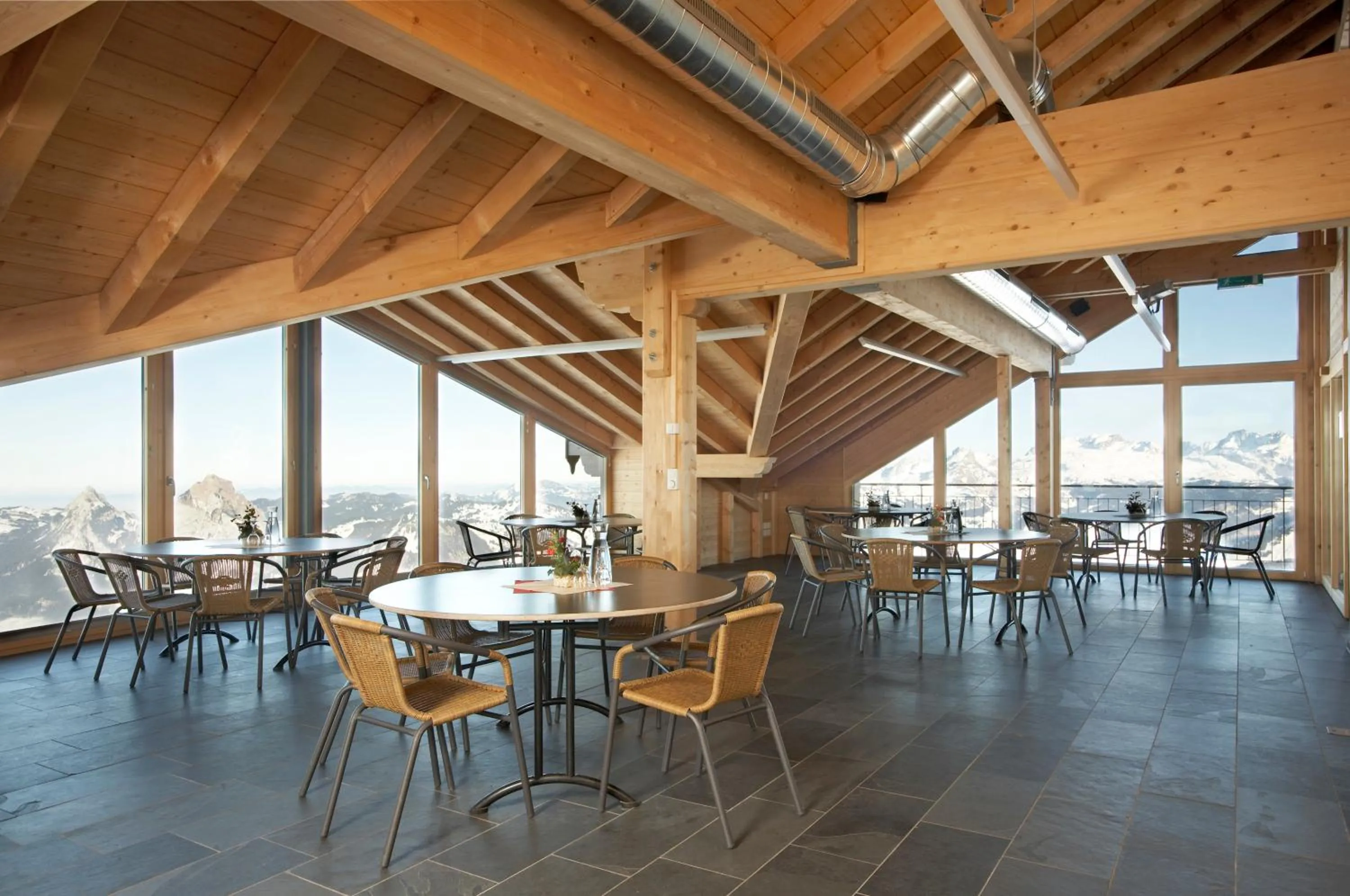 Restaurant/places to eat in Fronalpstock Hotel & Restaurant