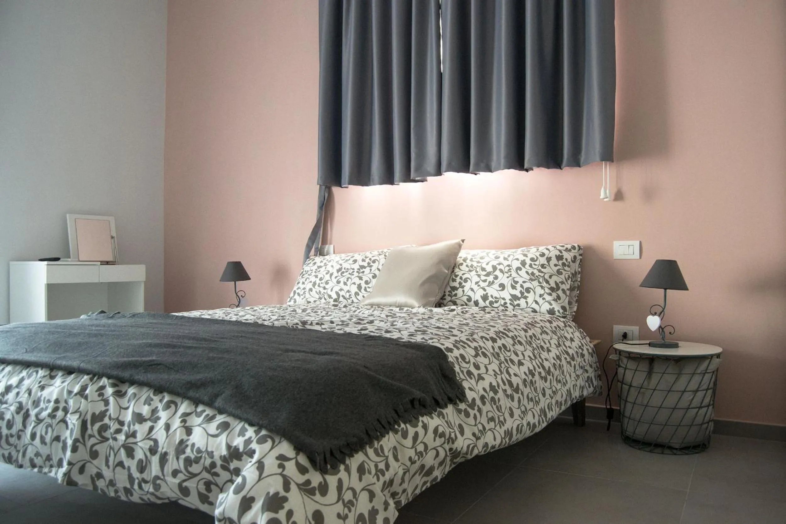 Bedroom, Bed in "Panoramic Terrazza - Napoli"