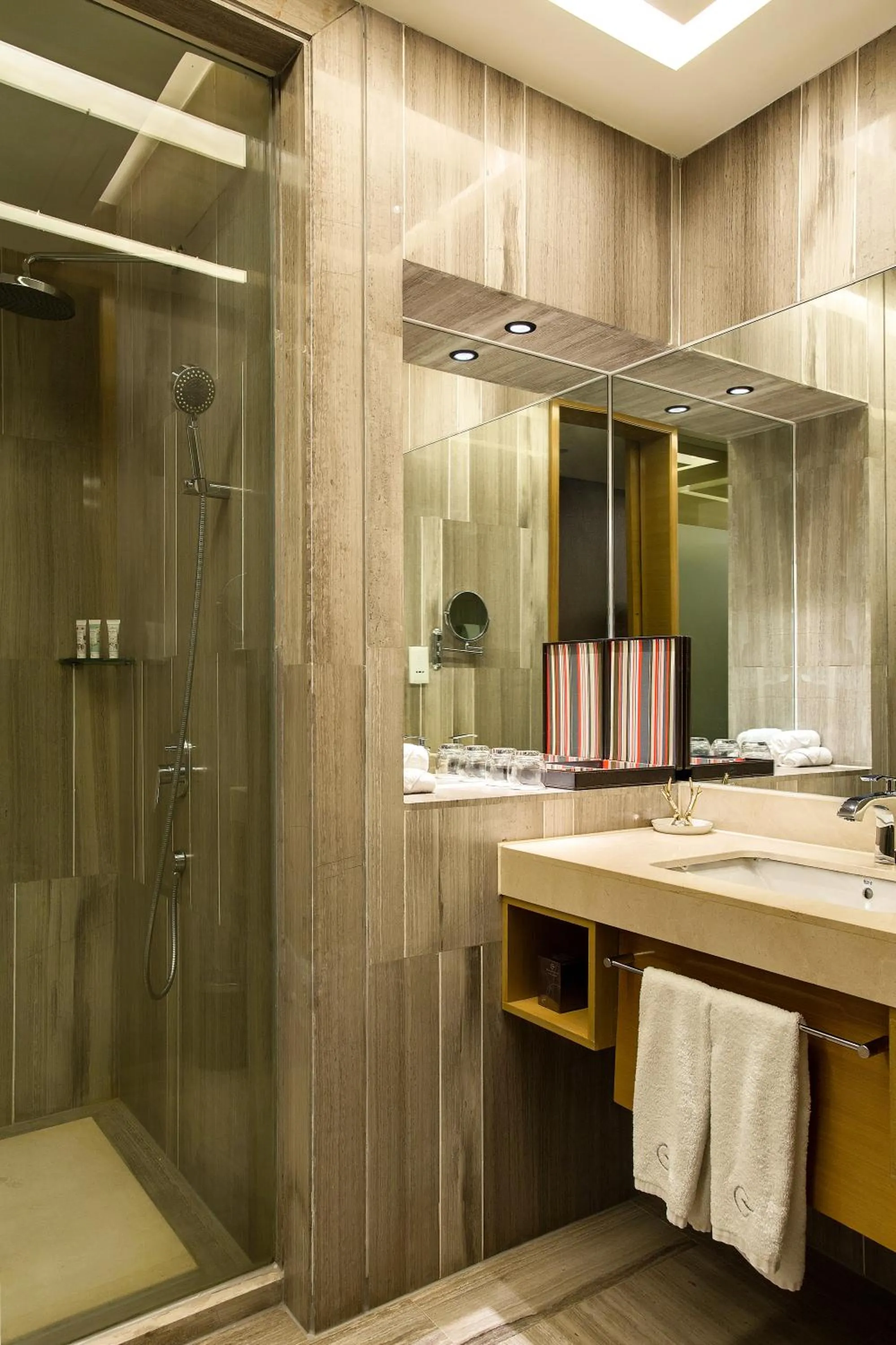 Shower in Grand Skylight International Hotel Nanchang Ganjiang North Road