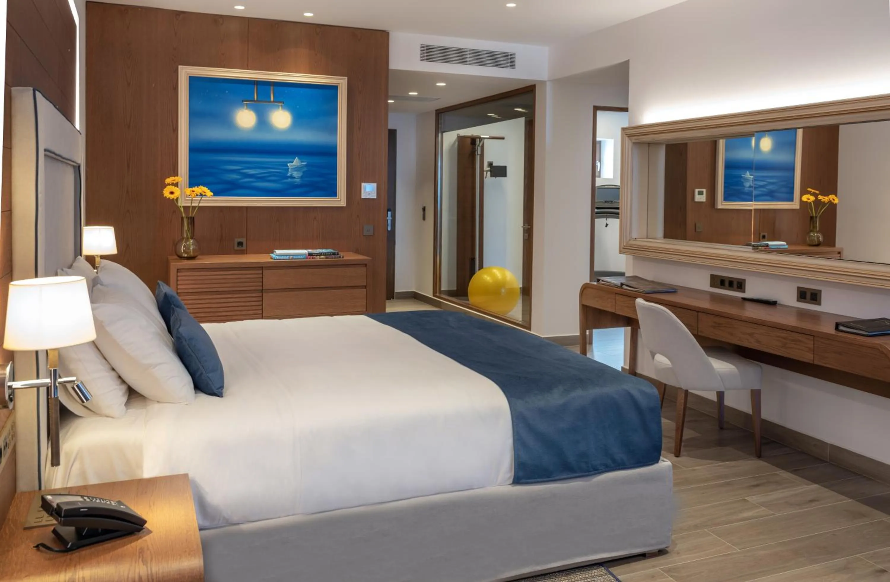 Bed in Nana Princess Suites Villas & Spa