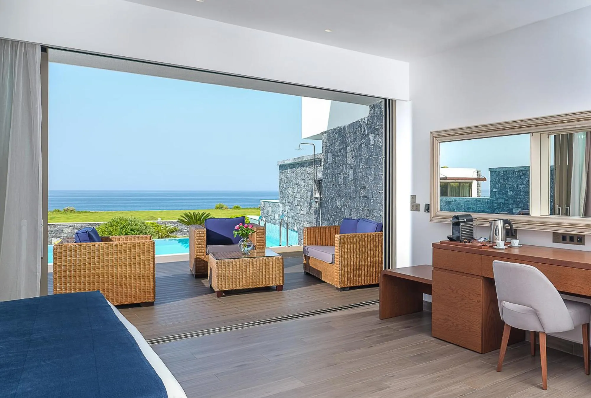 Bed in Nana Princess Suites Villas & Spa