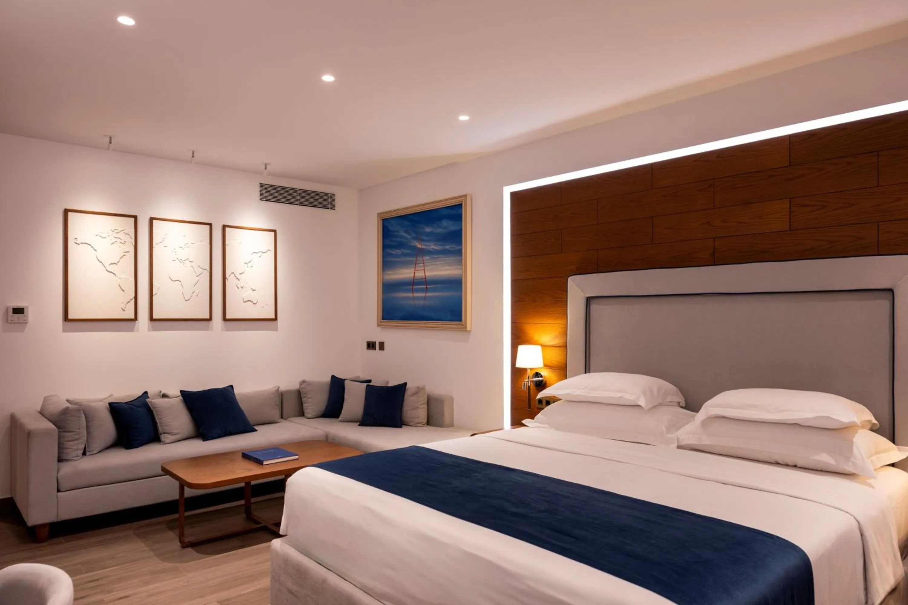 Bed in Nana Princess Suites Villas & Spa