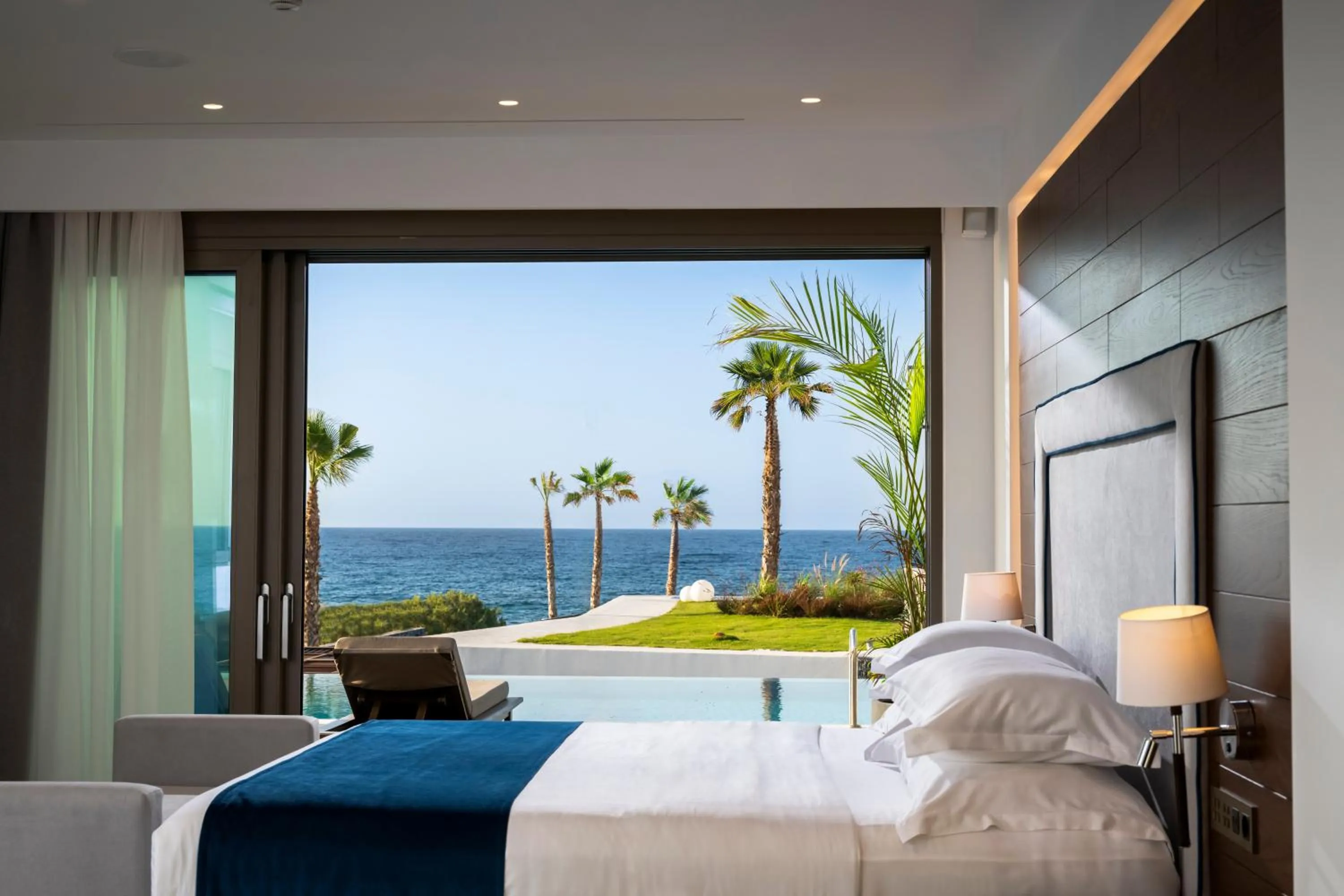 Bed in Nana Princess Suites Villas & Spa