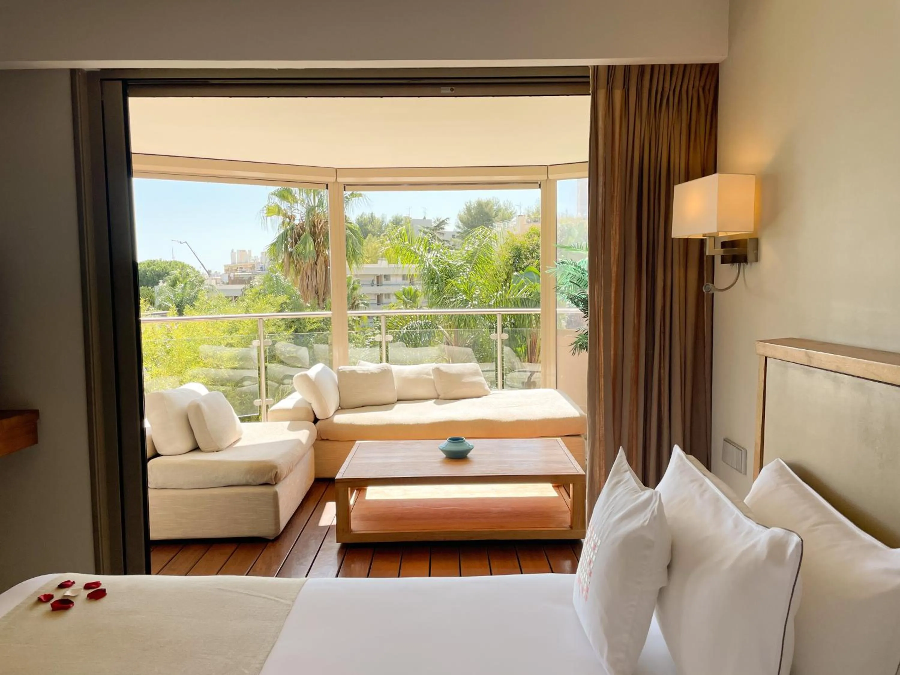 View (from property/room), Bed in Cannes Villa St Barth