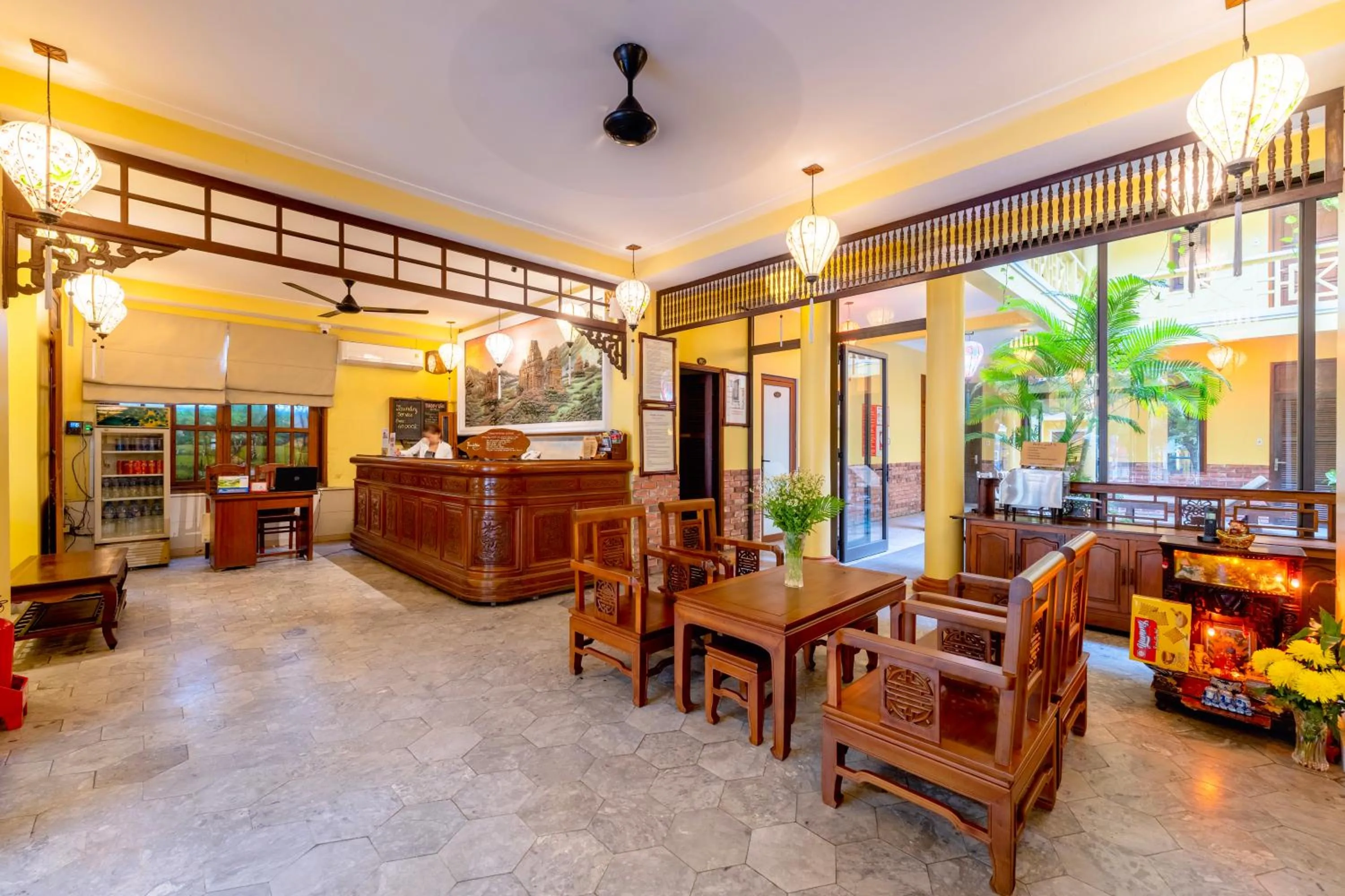 Restaurant/places to eat in Thanh Van 1 Hotel